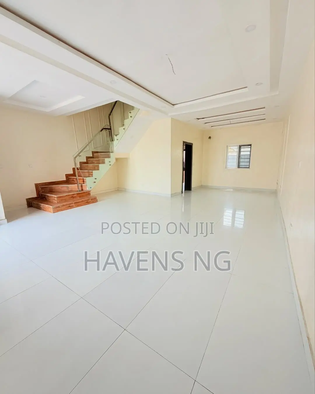 3bdrm Duplex in Airport Road / Ikeja for sale