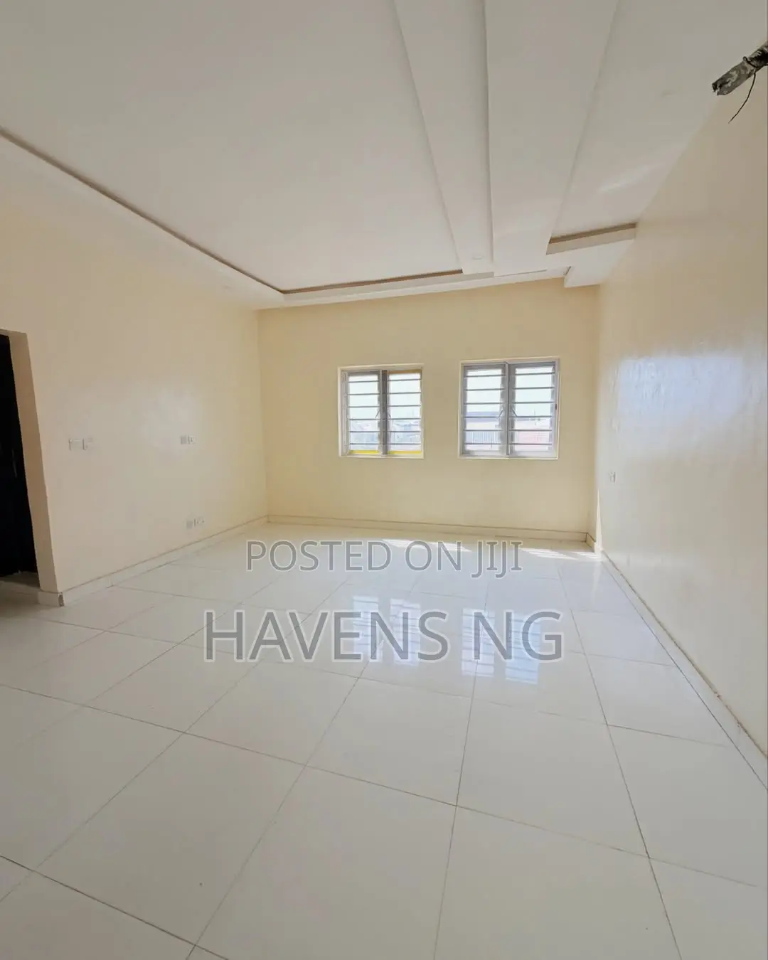 3bdrm Duplex in Airport Road / Ikeja for sale