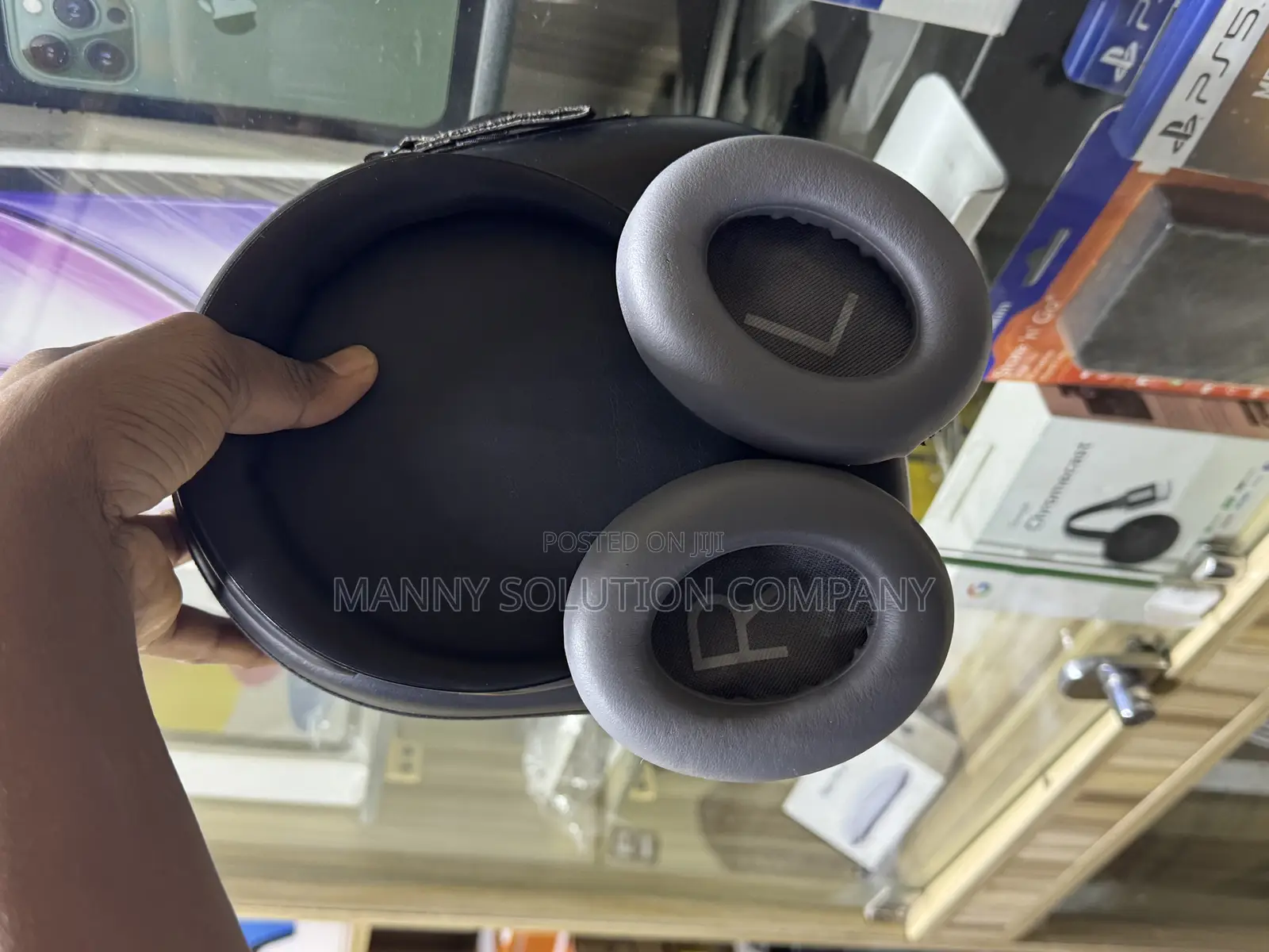 Bose Headphones 700