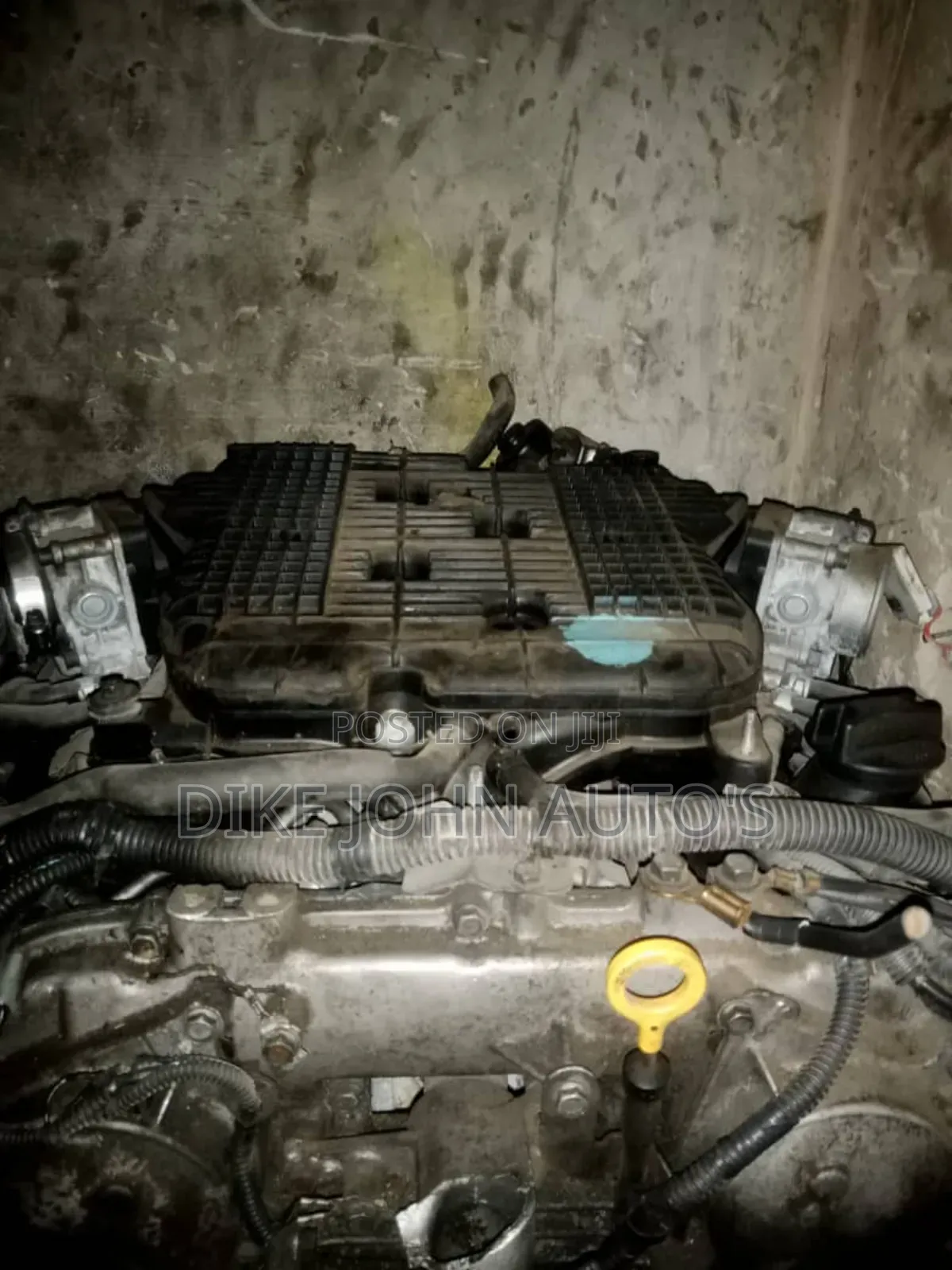 3.7 Liter Infiniti Engine