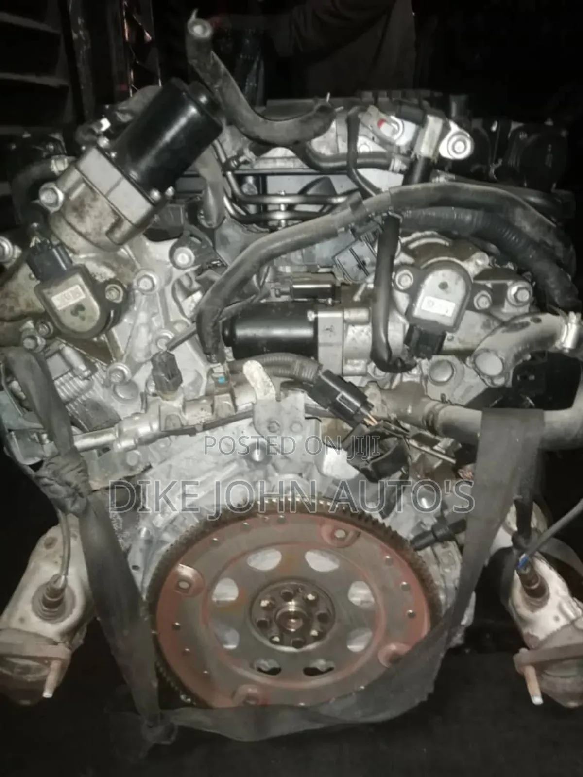 3.7 Liter Infiniti Engine