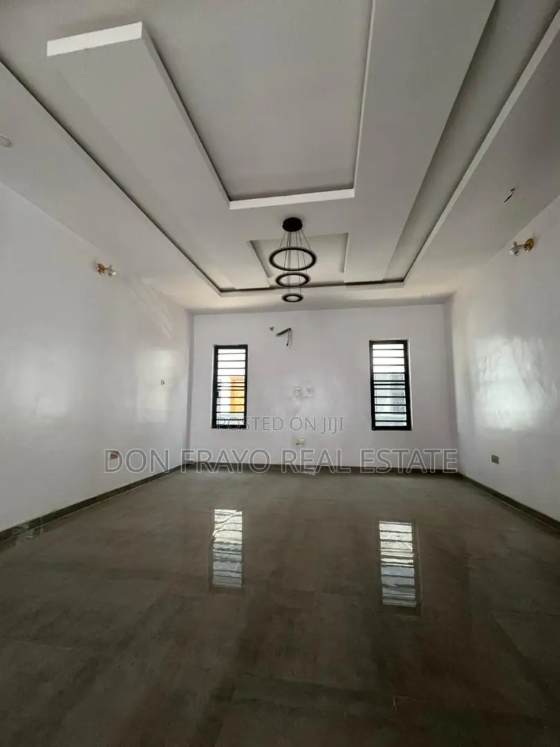 4bdrm Duplex in Main Ikolaba Gra, Bodija for sale