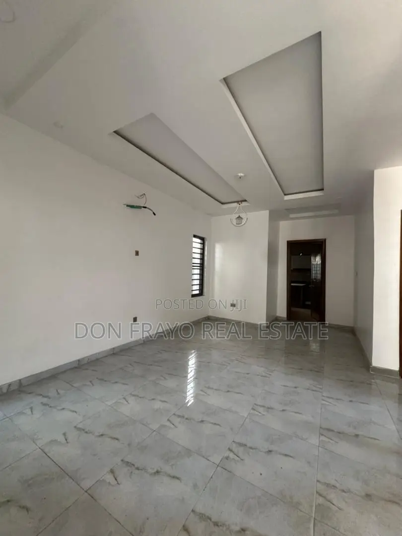 4bdrm Duplex in Main Ikolaba Gra, Bodija for sale