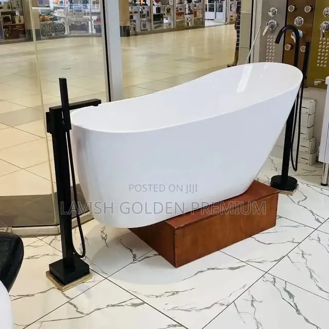White Freestanding Acrylic Bathtub With Original Standing Tap