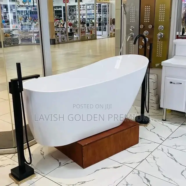 White Freestanding Acrylic Bathtub With Original Standing Tap