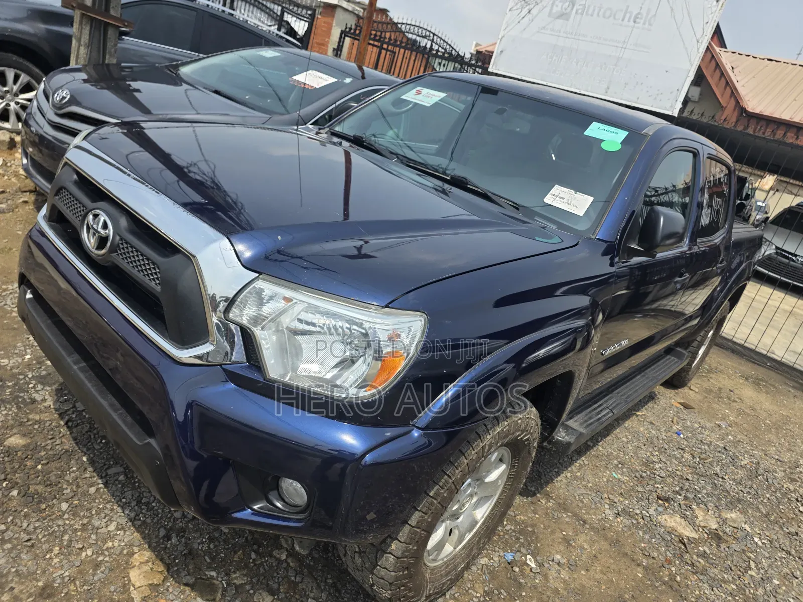Toyota Tacoma Double Cab 4x4 4.0L V6 5-Speed Automatic 2013 Blue