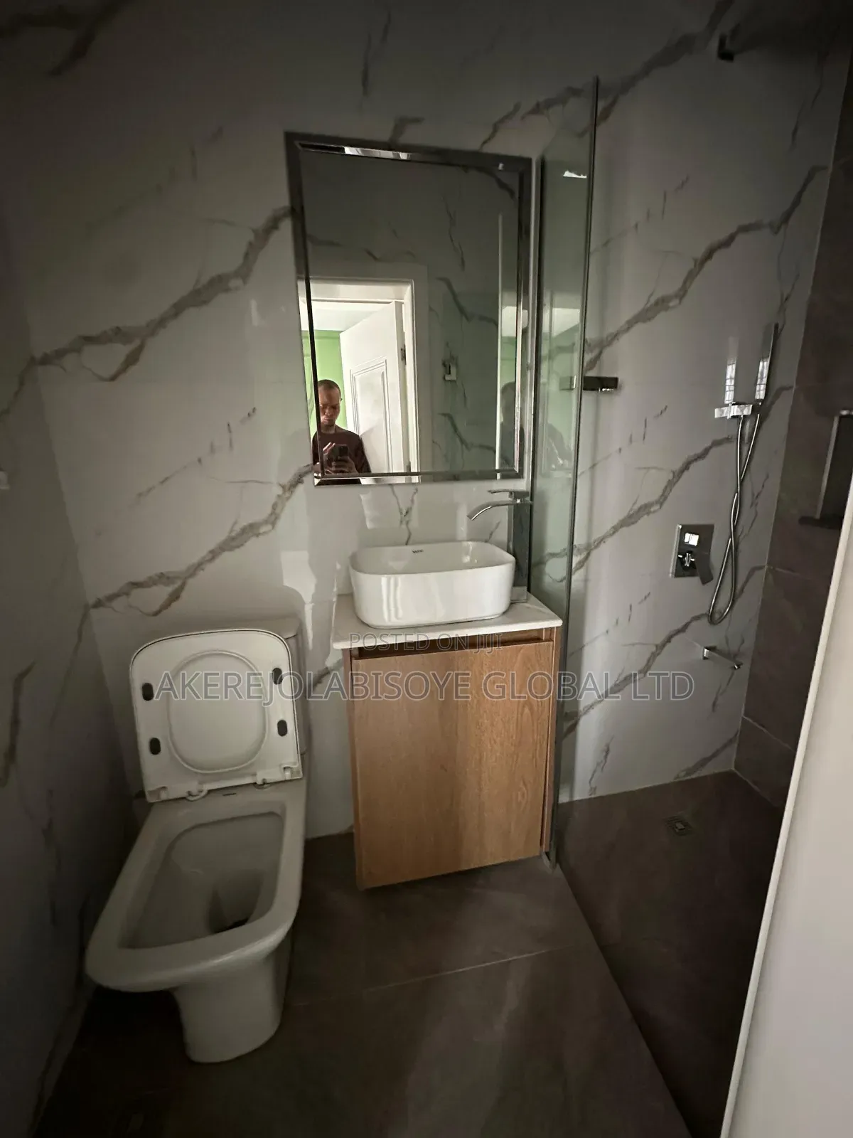 2bdrm Apartment in Lifecamp, Abuja for sale