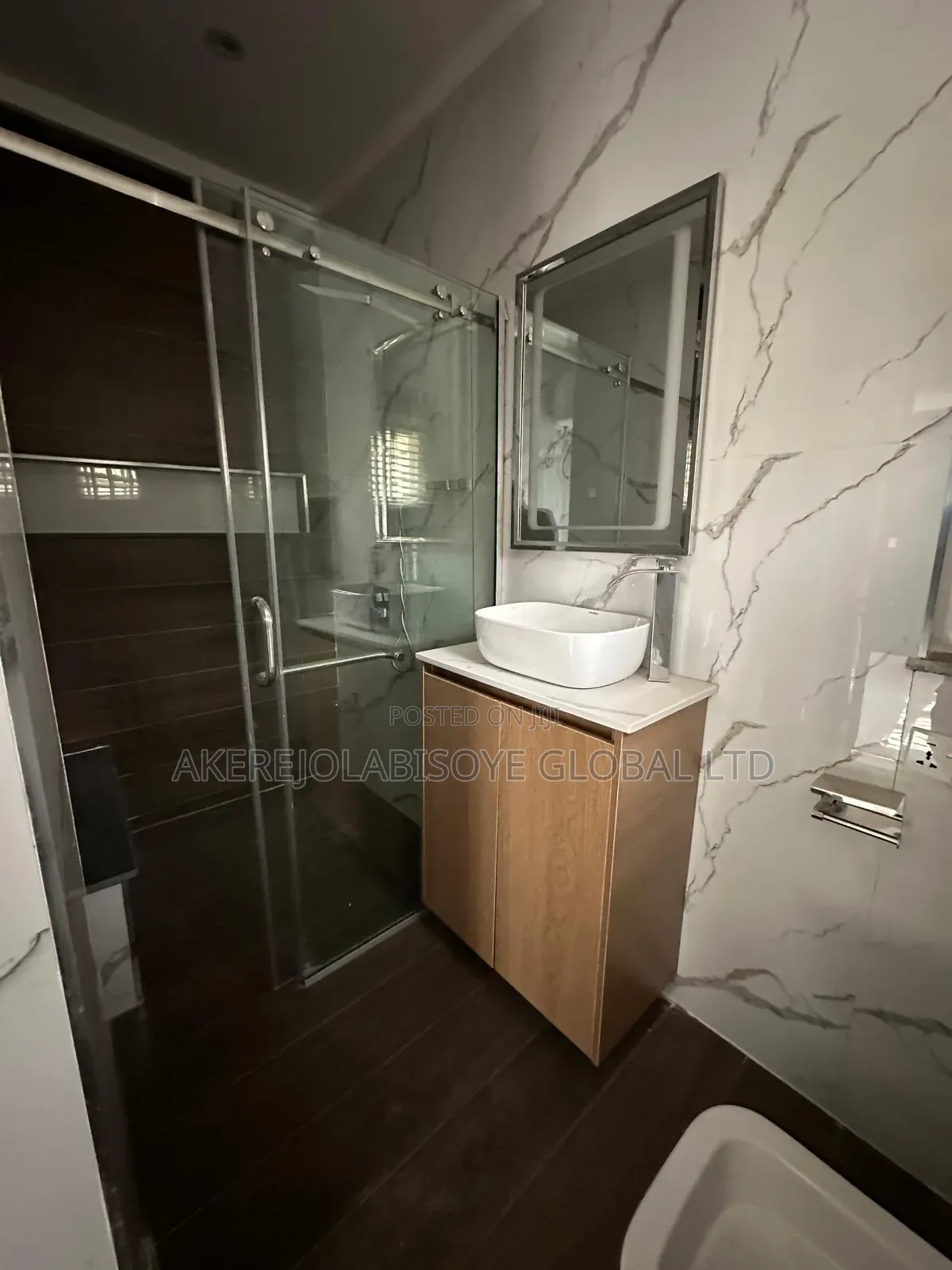2bdrm Apartment in Lifecamp, Abuja for sale
