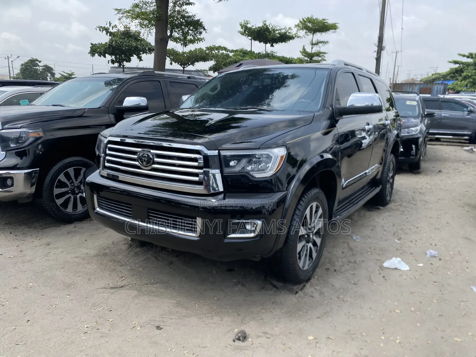 Toyota Sequoia Limited FFV 4dr SUV 4WD (5.7L 8cyl 6A) 2017 Black