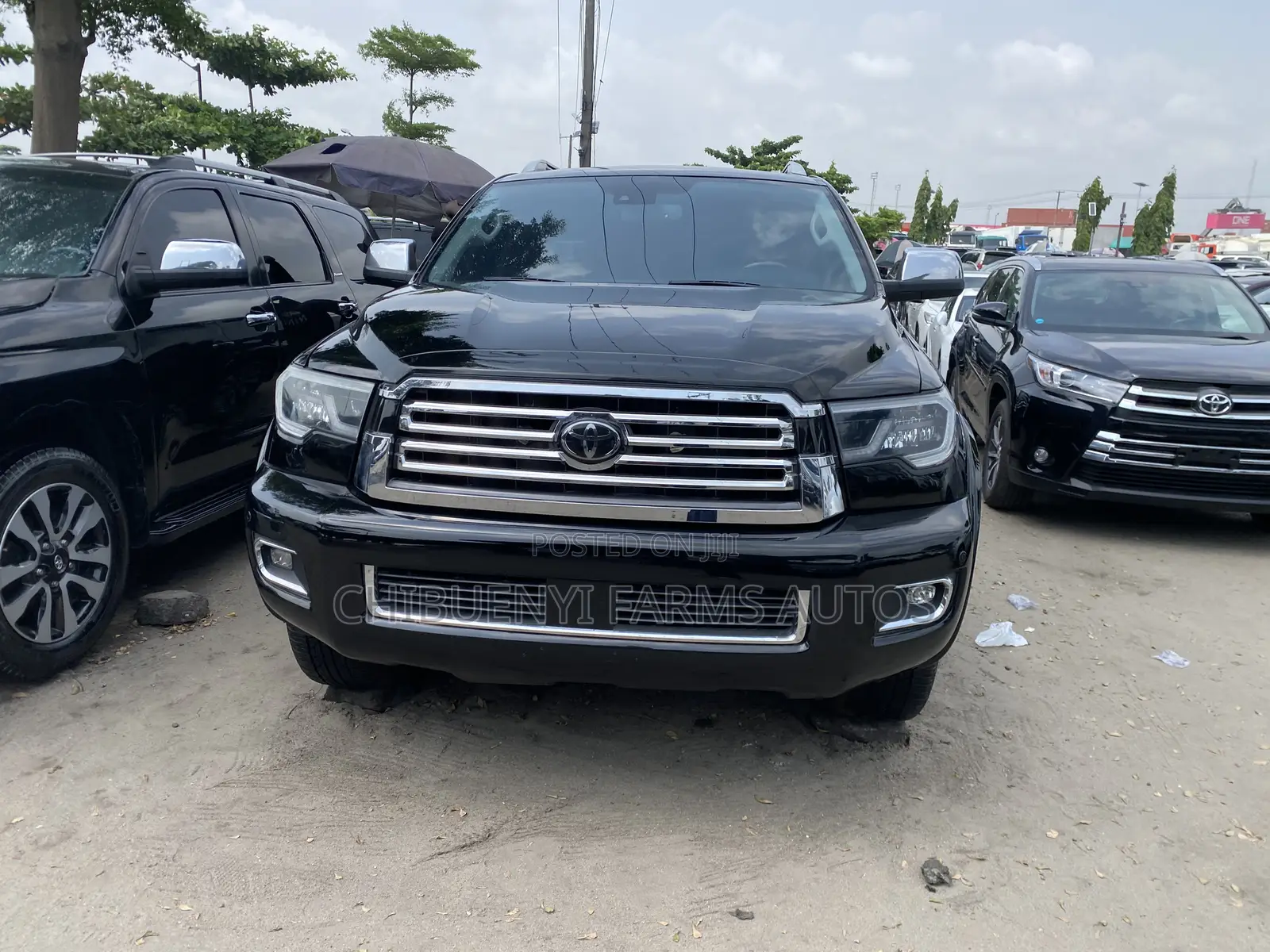 Toyota Sequoia Limited FFV 4dr SUV 4WD (5.7L 8cyl 6A) 2017 Black