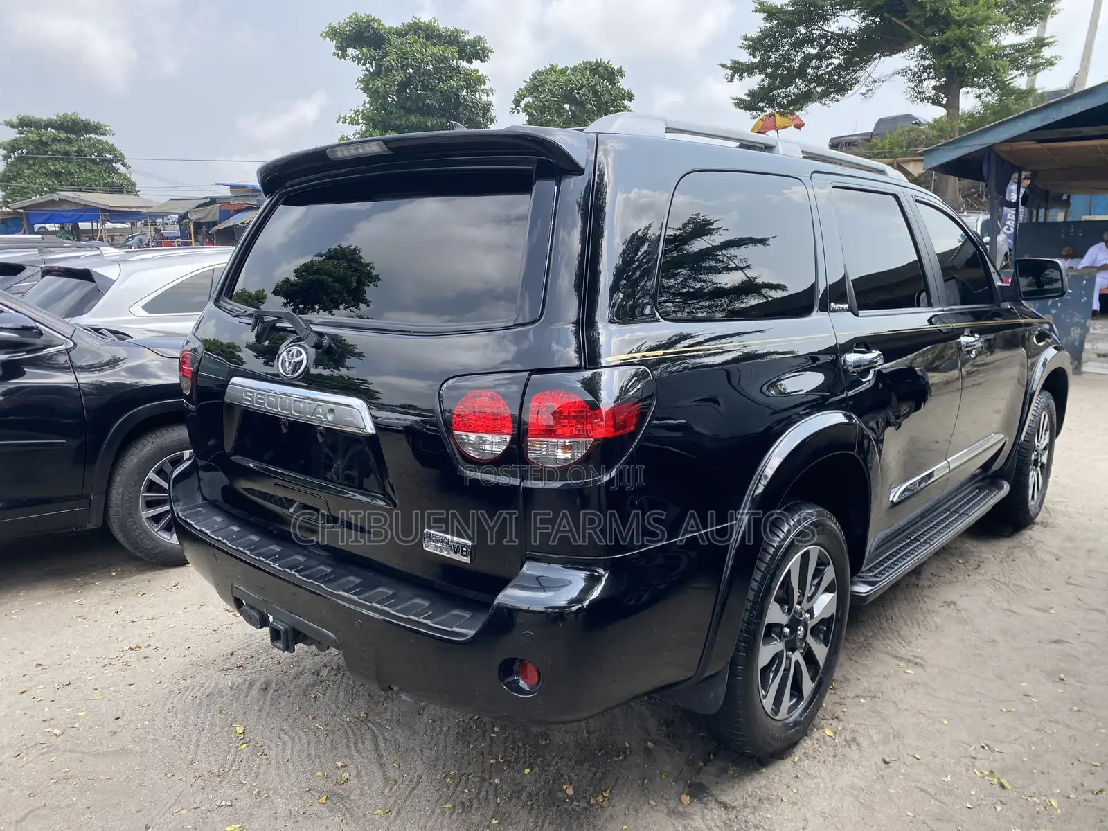 Toyota Sequoia Limited FFV 4dr SUV 4WD (5.7L 8cyl 6A) 2017 Black