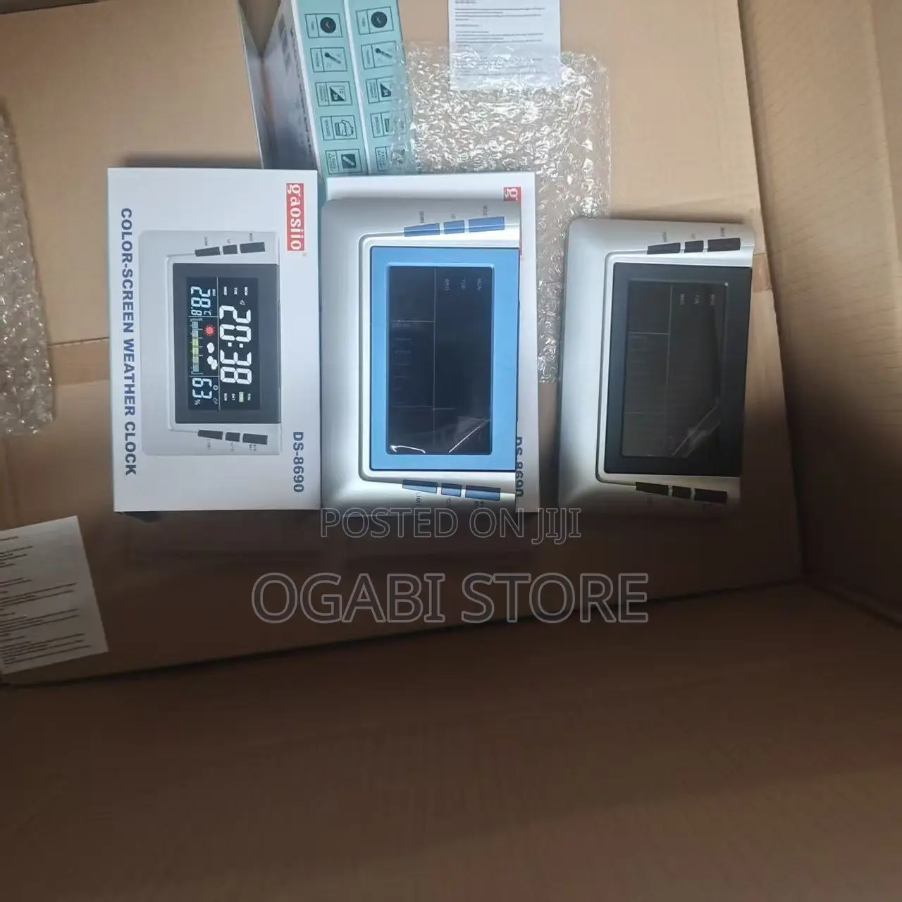 Modern Table Clock