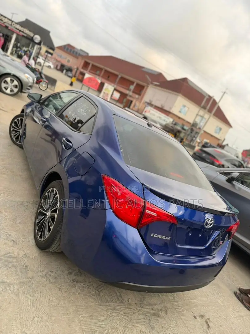 Toyota Corolla 2014 Blue