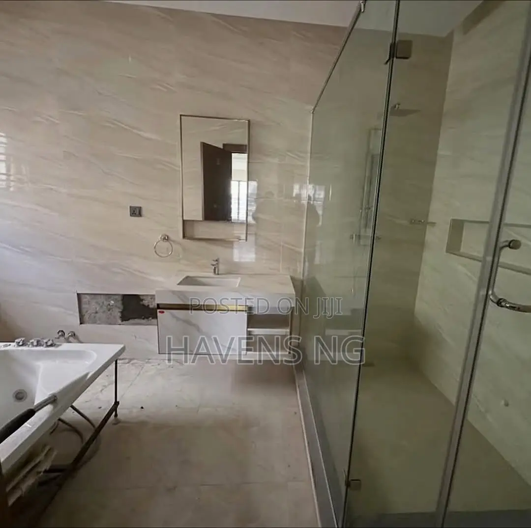 4bdrm Duplex in Life Camp for sale
