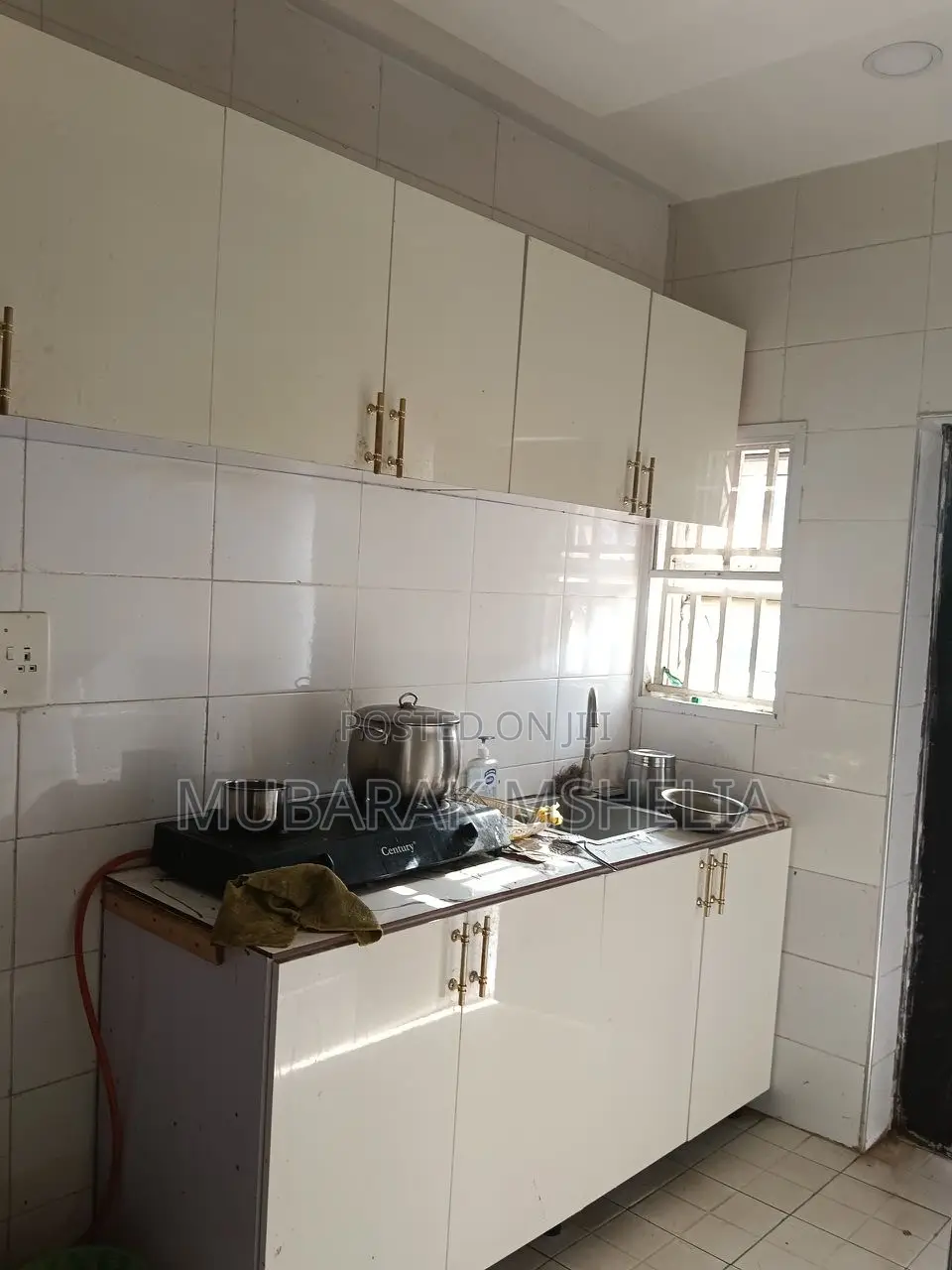 2bdrm Bungalow in Galadimawa for sale