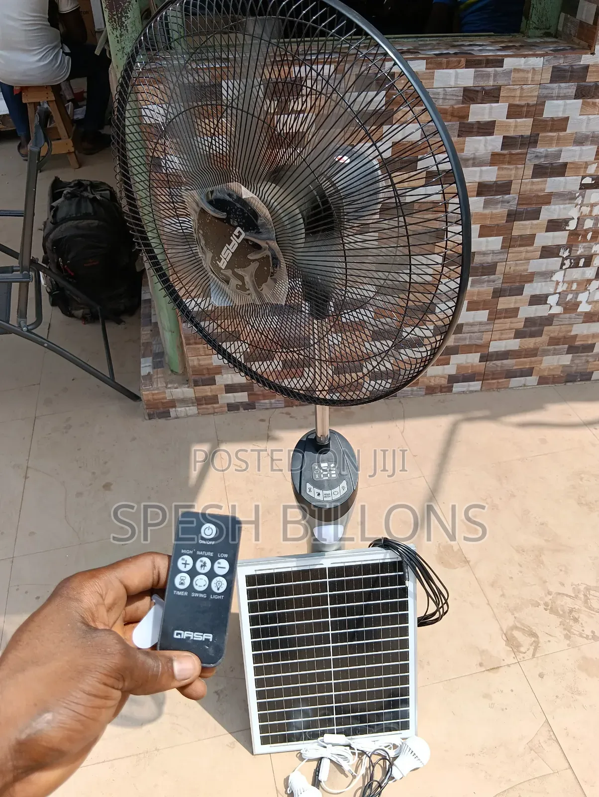 Qasa Solar Inverter Fan | 18 Inches With Solar Panel Two Led Bulbs