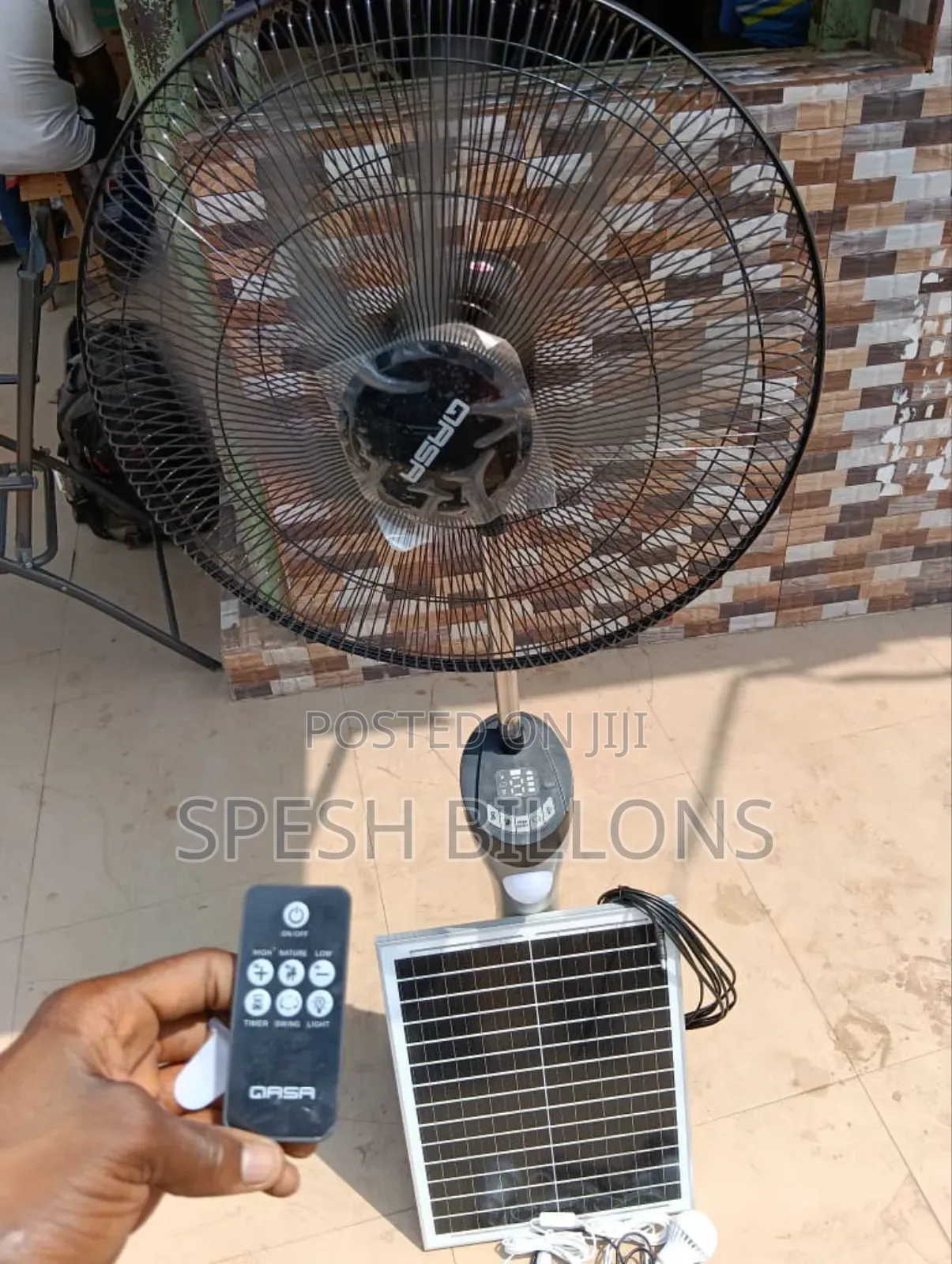 Qasa Solar Inverter Fan | 18 Inches With Solar Panel Two Led Bulbs