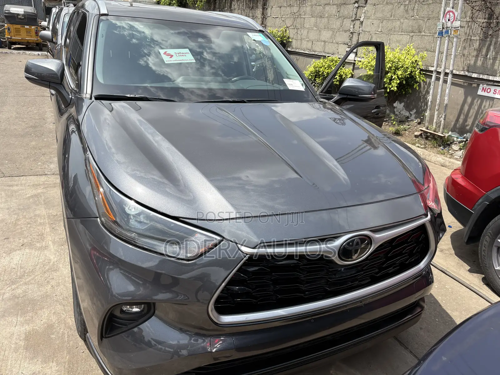 Toyota Highlander XLE 2021 Gray