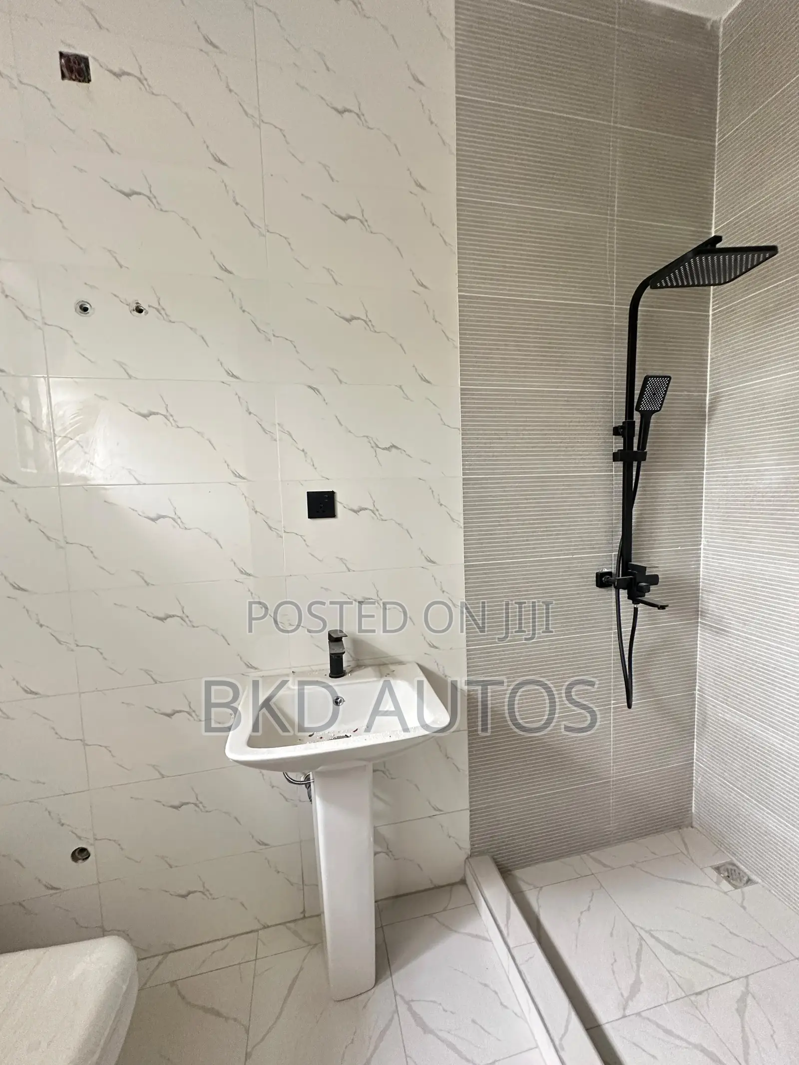 2bdrm Apartment in Ajah for sale