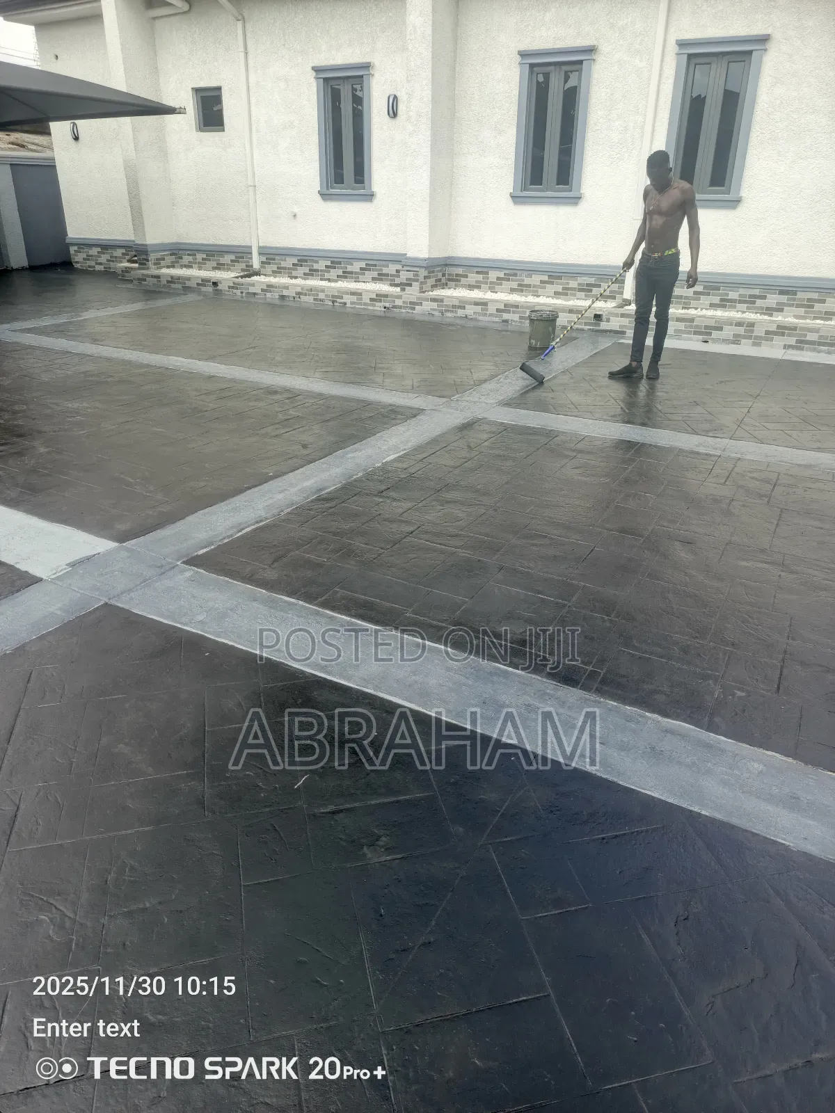 Increet Concrete Floor and Walls Design