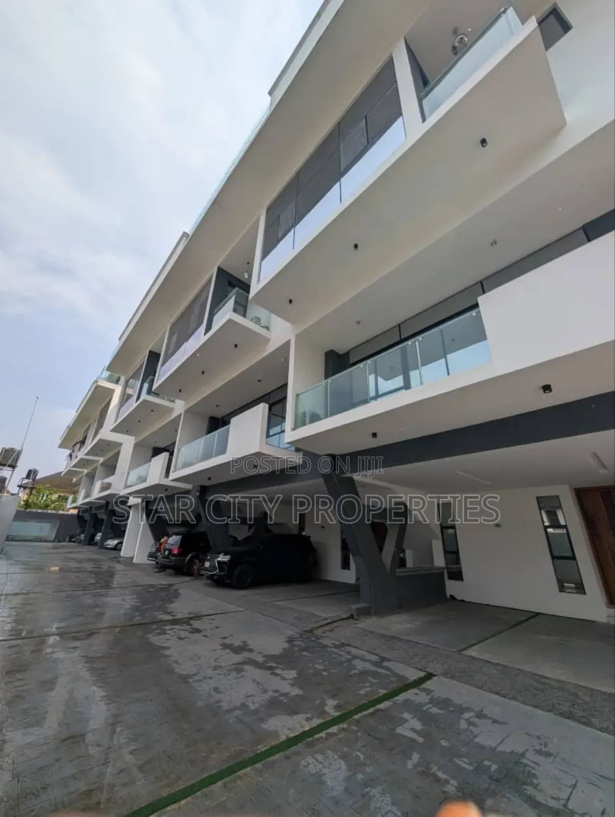 4bdrm Duplex in Ikeja Lagos for rent