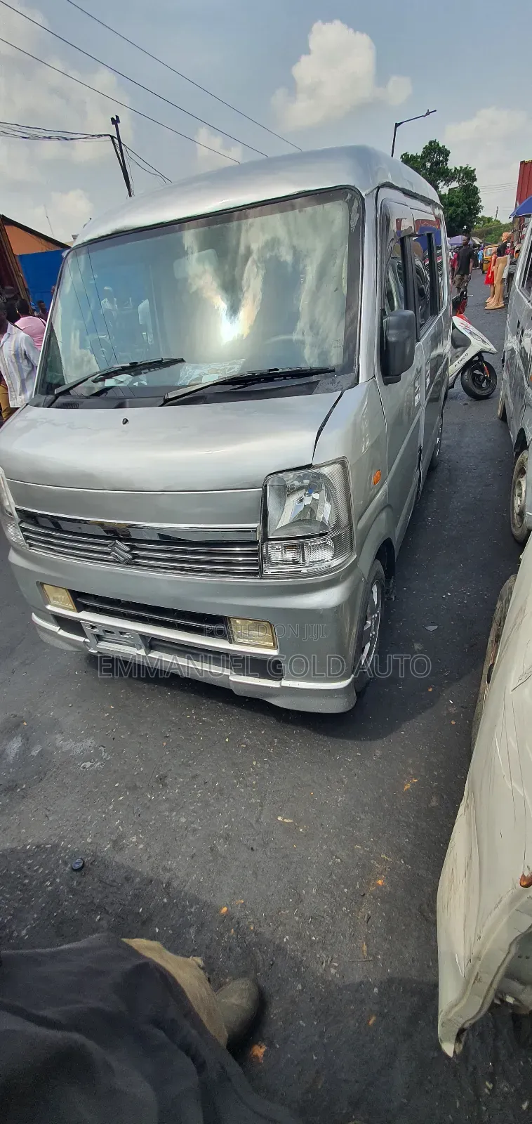 Suzuki APV Minibus 2014 Silver