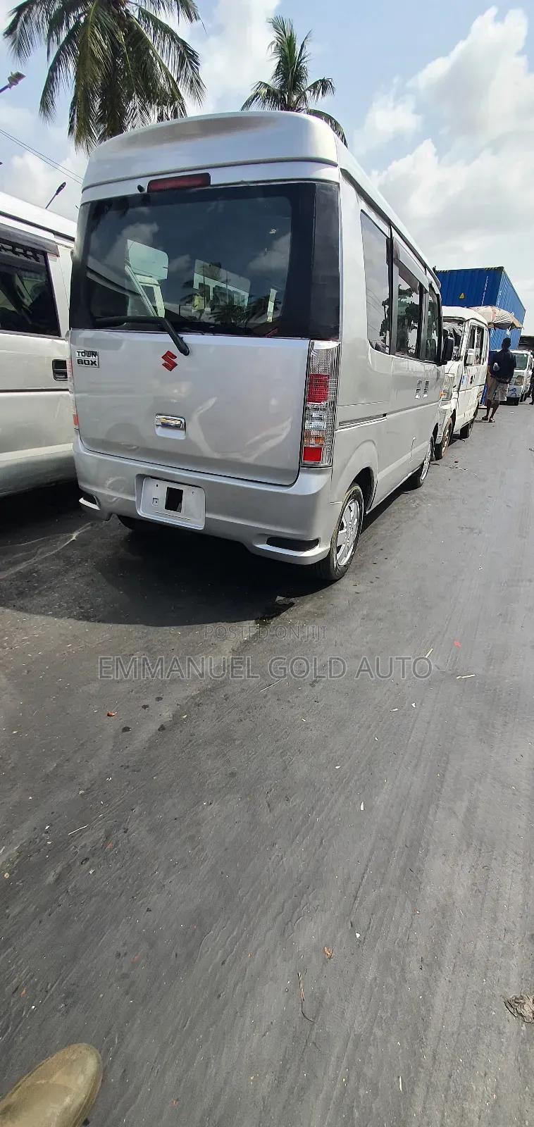 Suzuki APV Minibus 2014 Silver