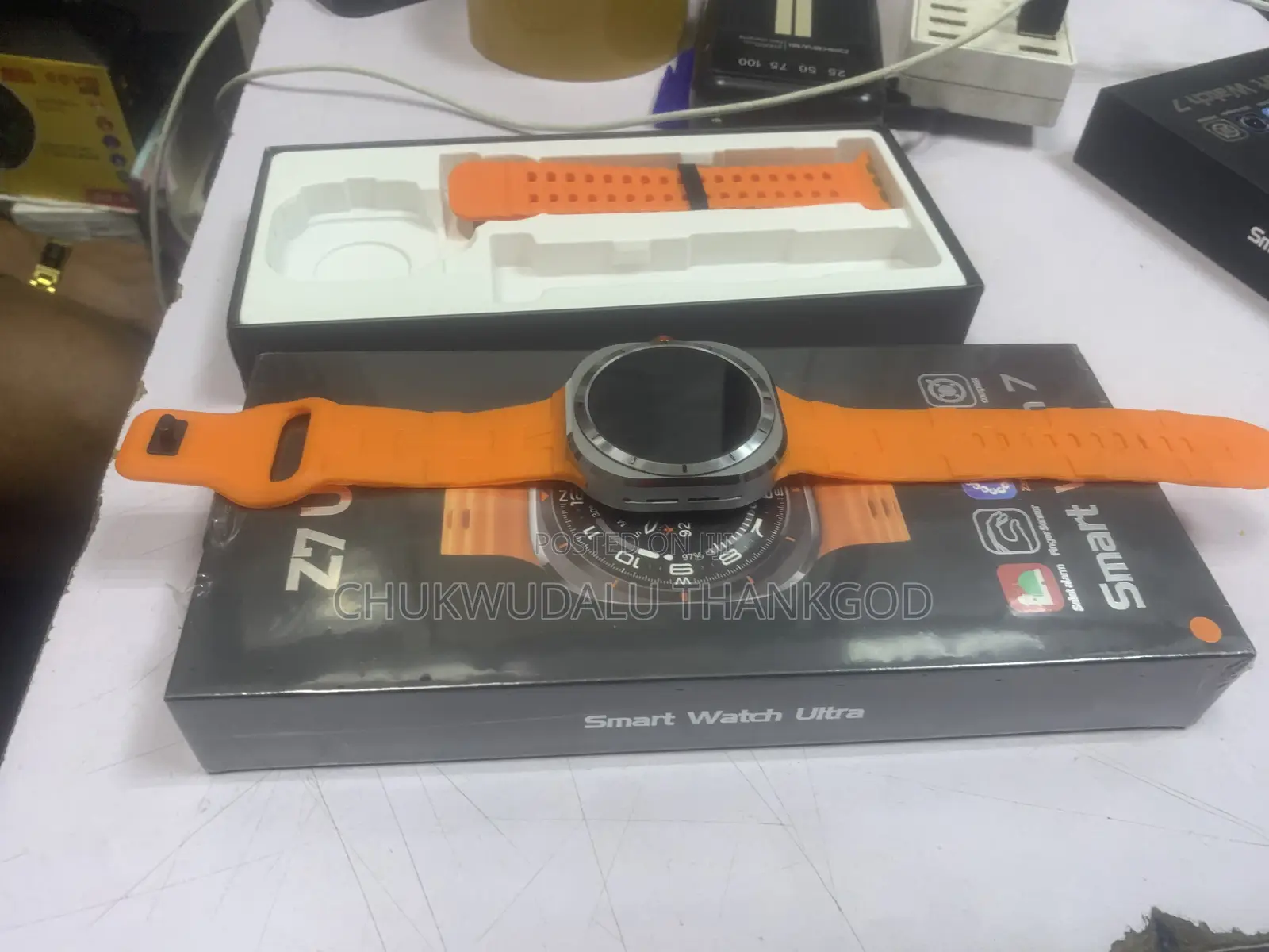 Z7 Ultra Smartwatch With Good Features