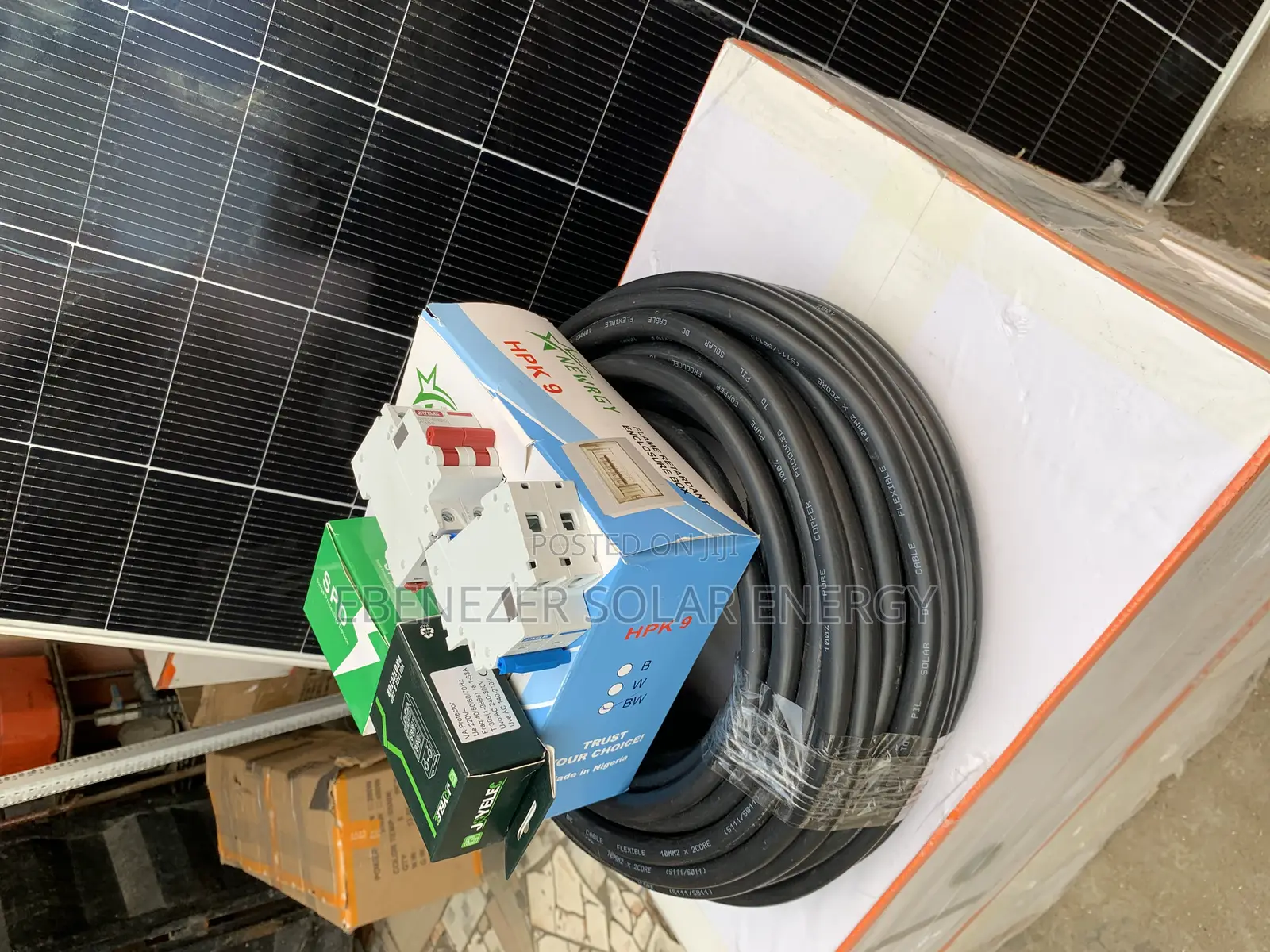 10kwh Lithium Battery/ 6kva Inverter/ 6pics of 710w Panels Full Setup