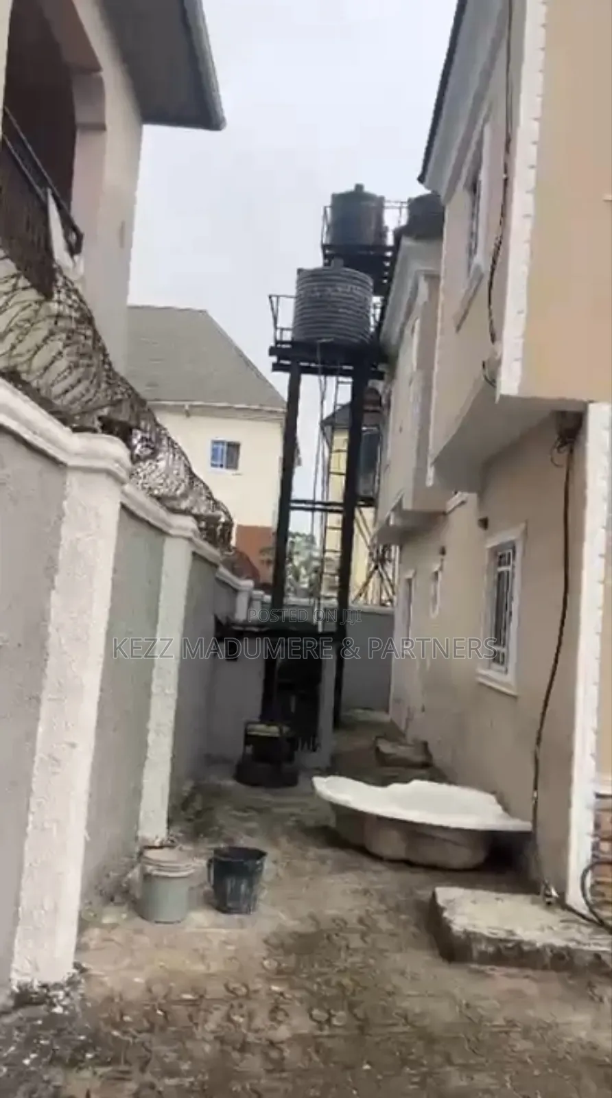 5bdrm Duplex in Akachi Pocket Layout for sale