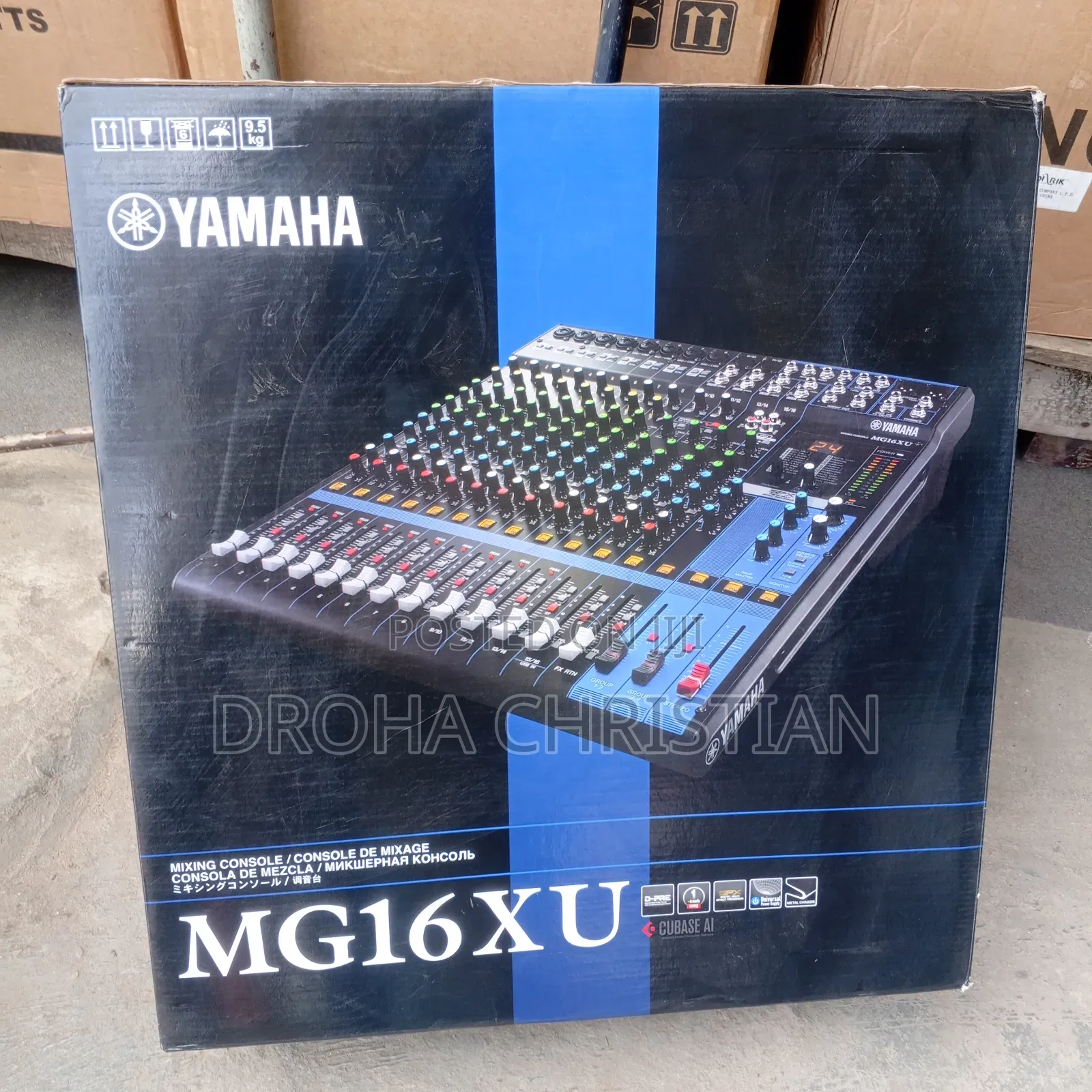 Yamaha Professional Mixer Mg16xu