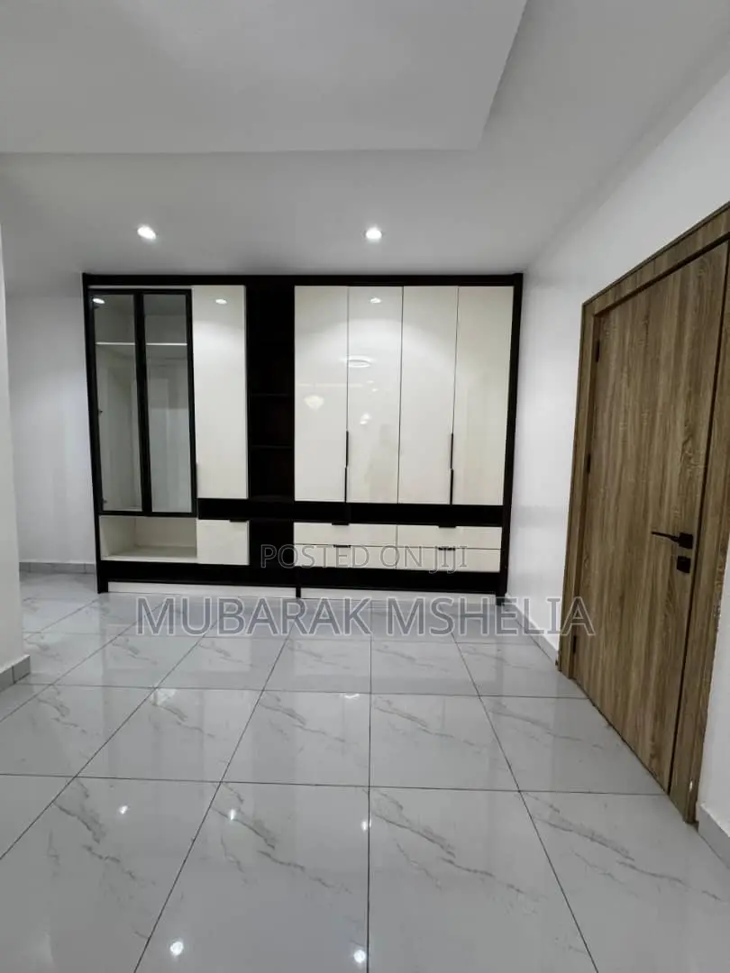 5bdrm Duplex in Katampe Extension for sale