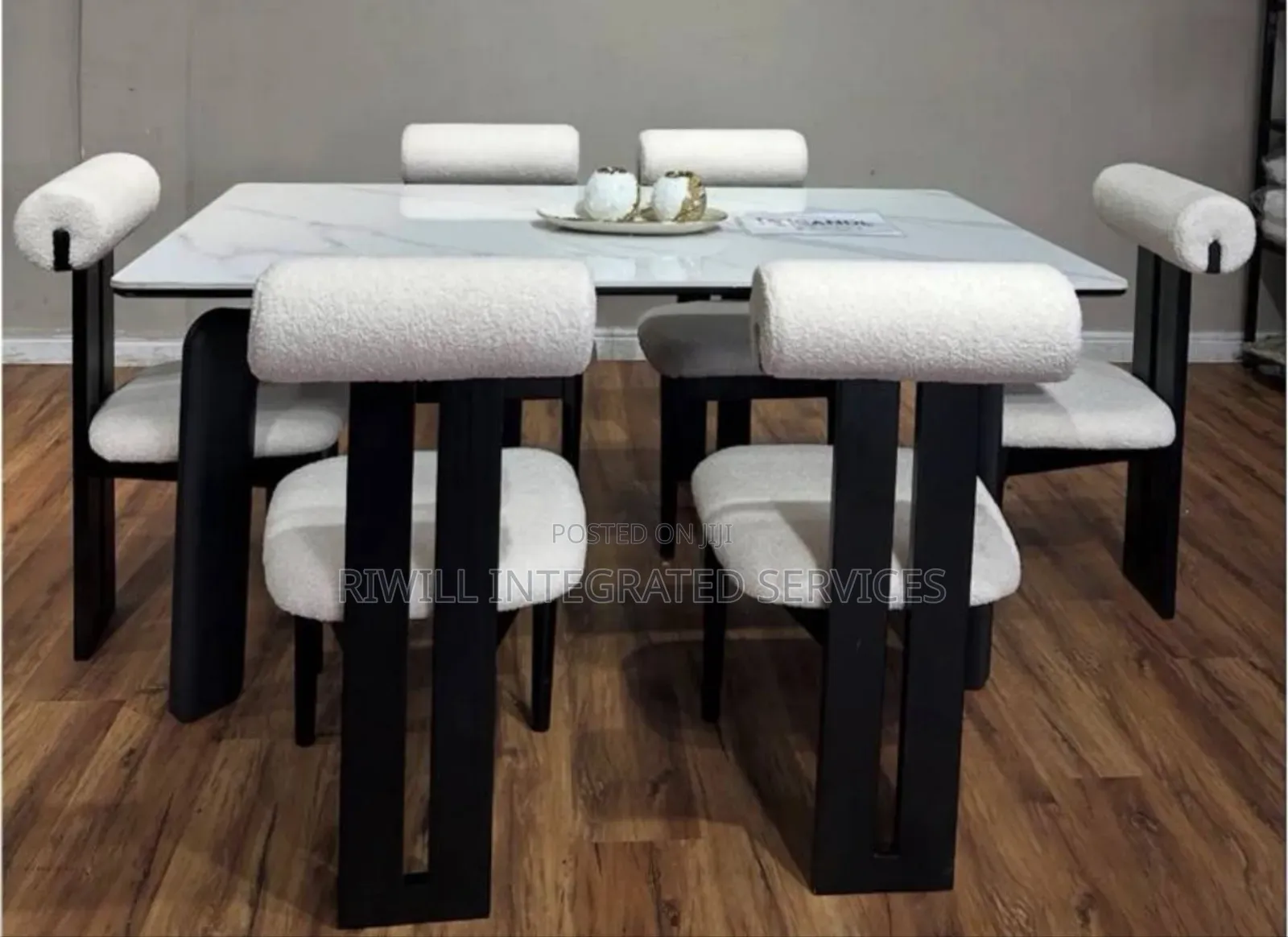 Marble Dinning Table With Six Chairs