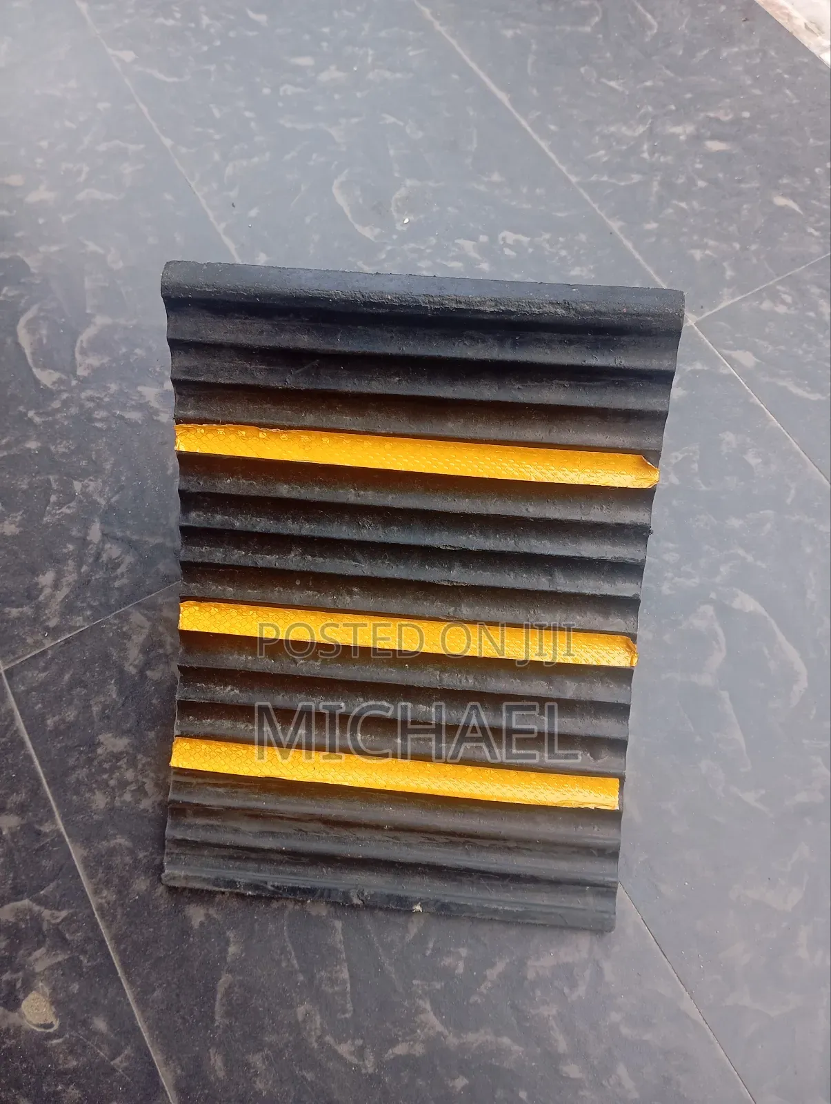 Heavy Duty Wedge Rubber Will Chock