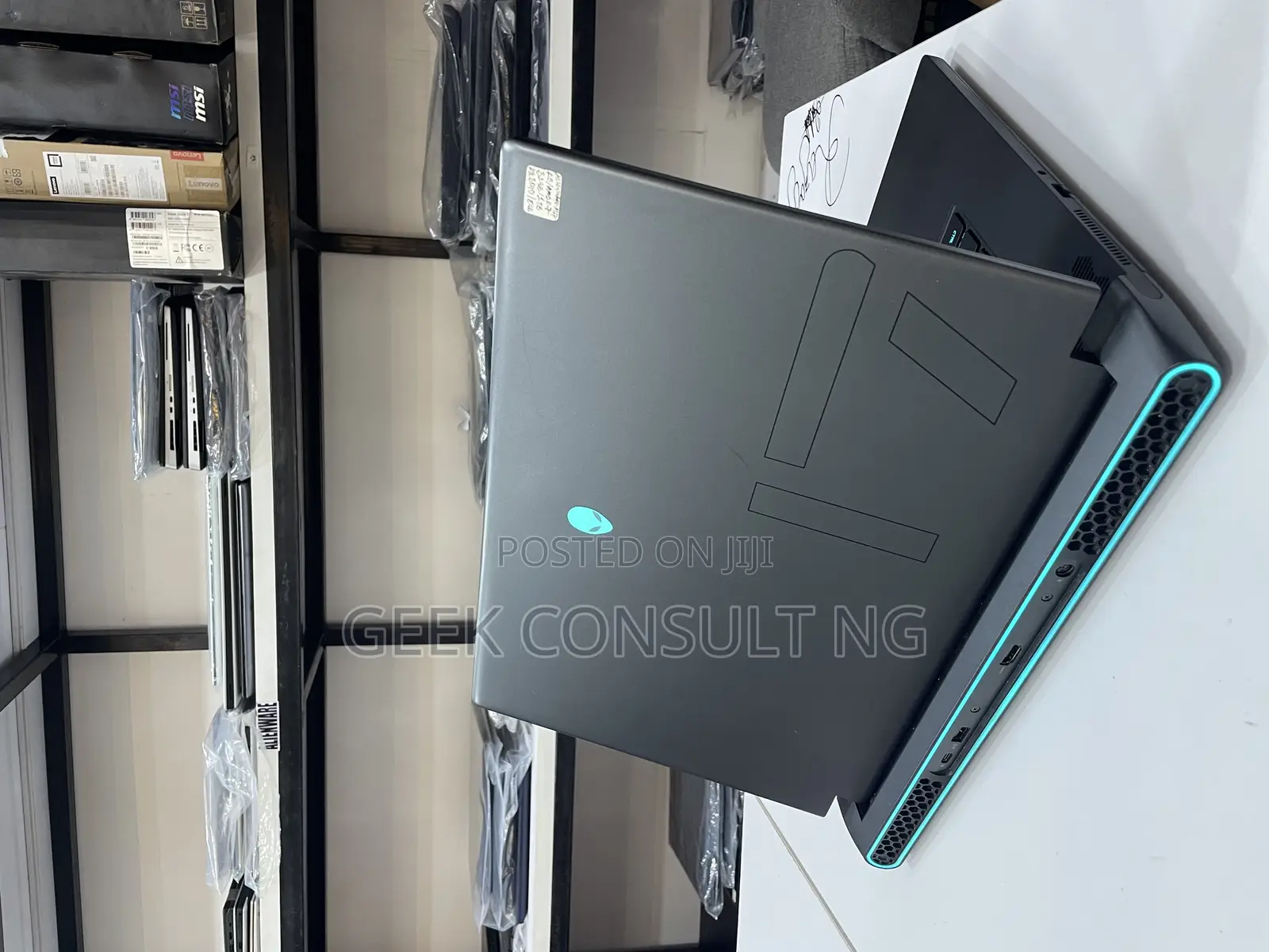Laptop Dell Alienware m17 R5 32GB AMD Ryzen 7 SSD 1T