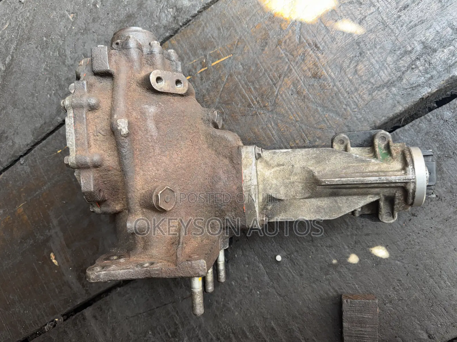 Front Auxiliary Axle For Toyota Highlander 2002-2005 Model