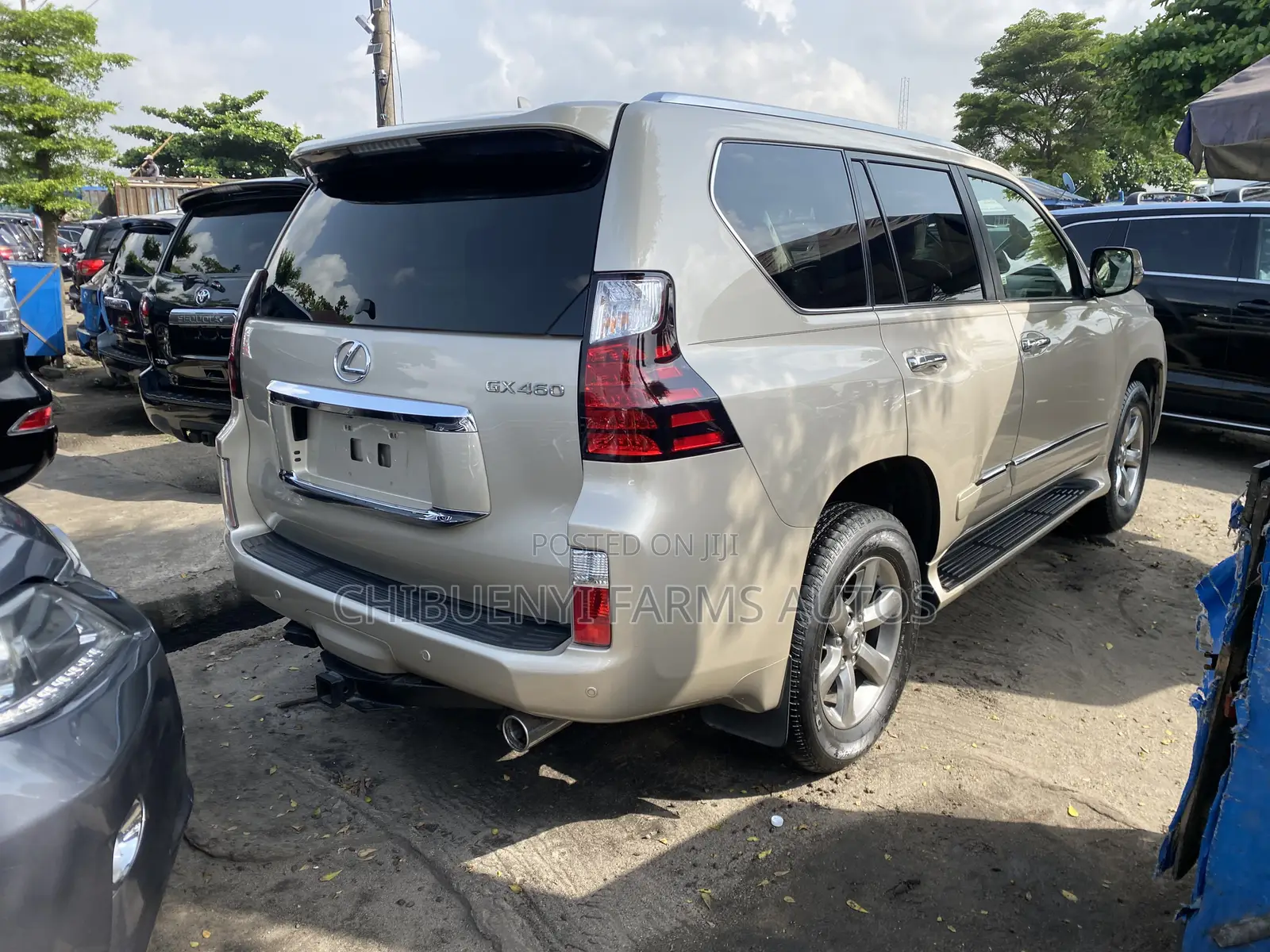 Lexus GX 460 2012 Gold