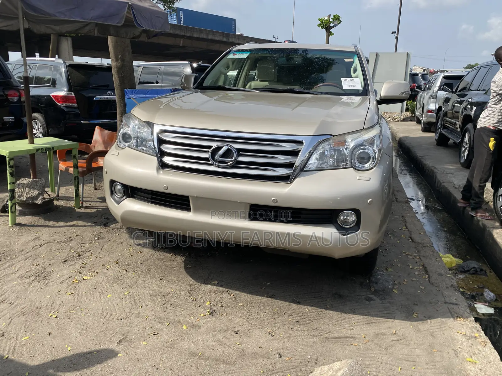 Lexus GX 460 2012 Gold