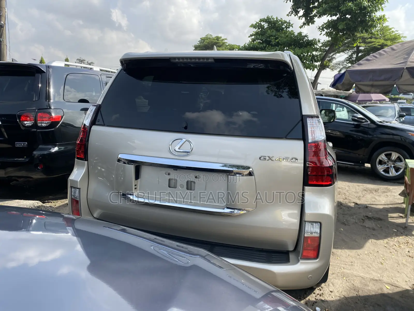 Lexus GX 460 2012 Gold