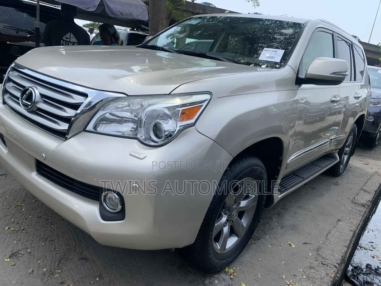 Lexus GX 460 Premium 2013 Gold