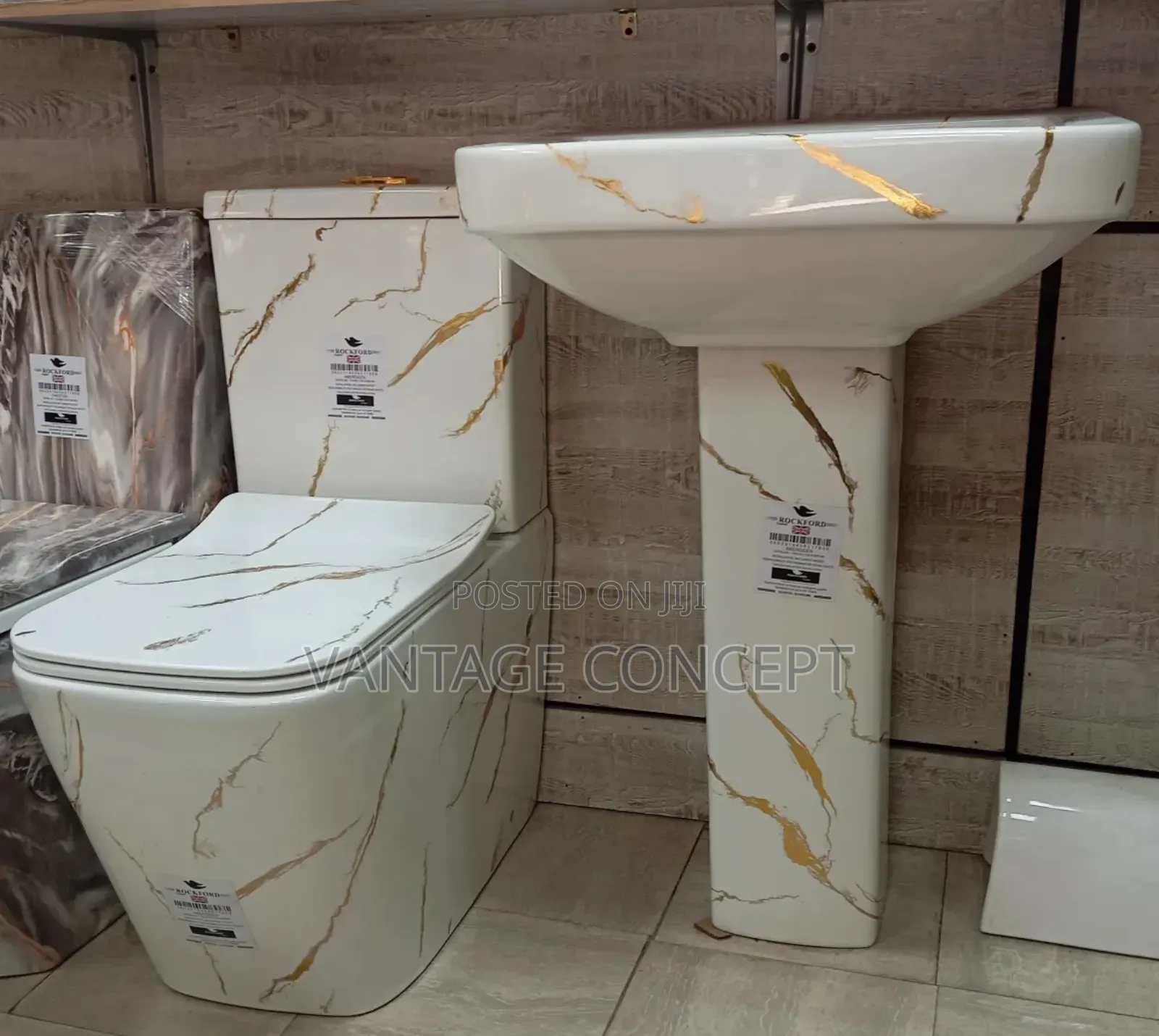 Calara Design Executive Water Closet