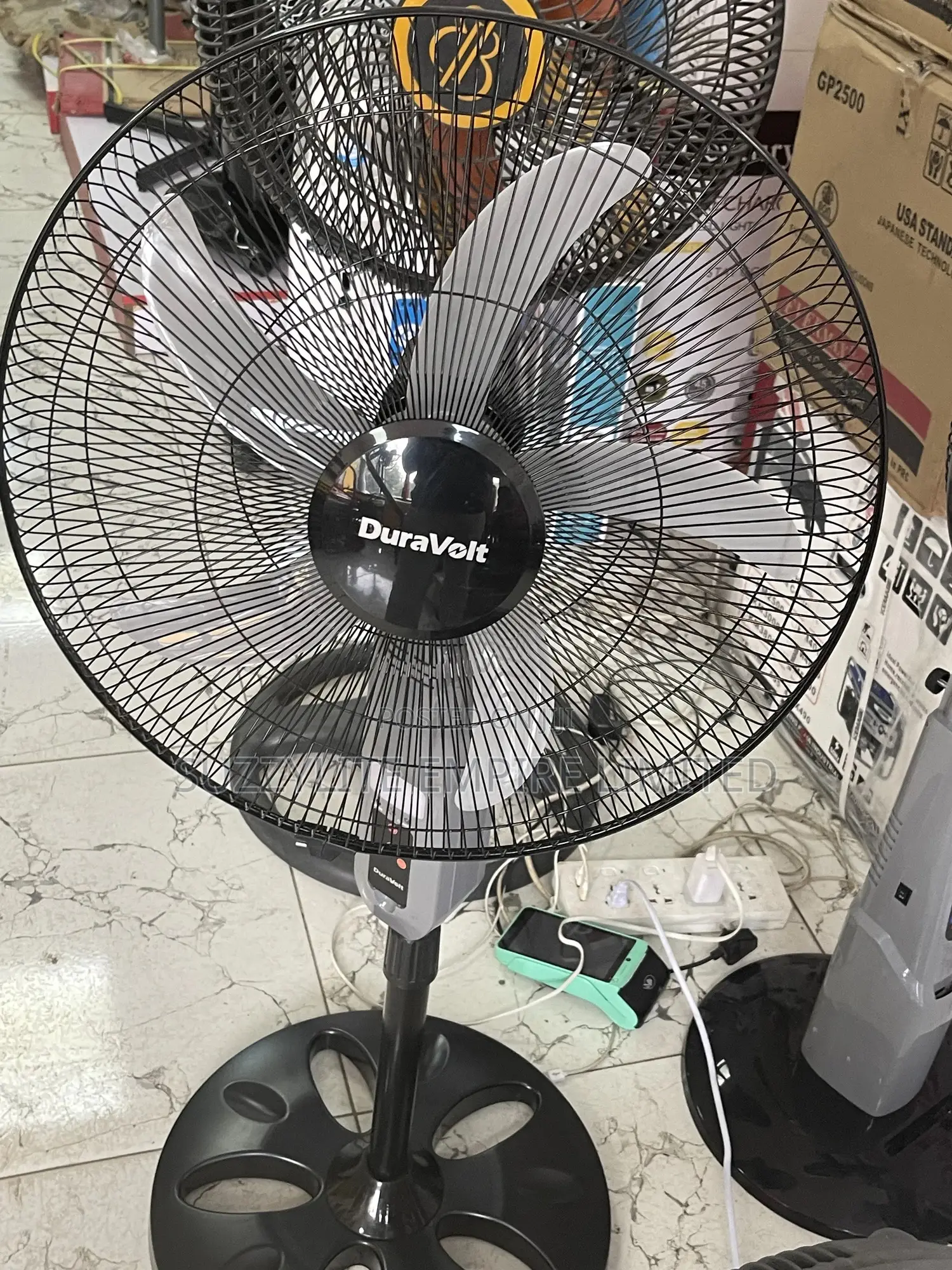Duravolt 18 Inches Rechargeable Fan