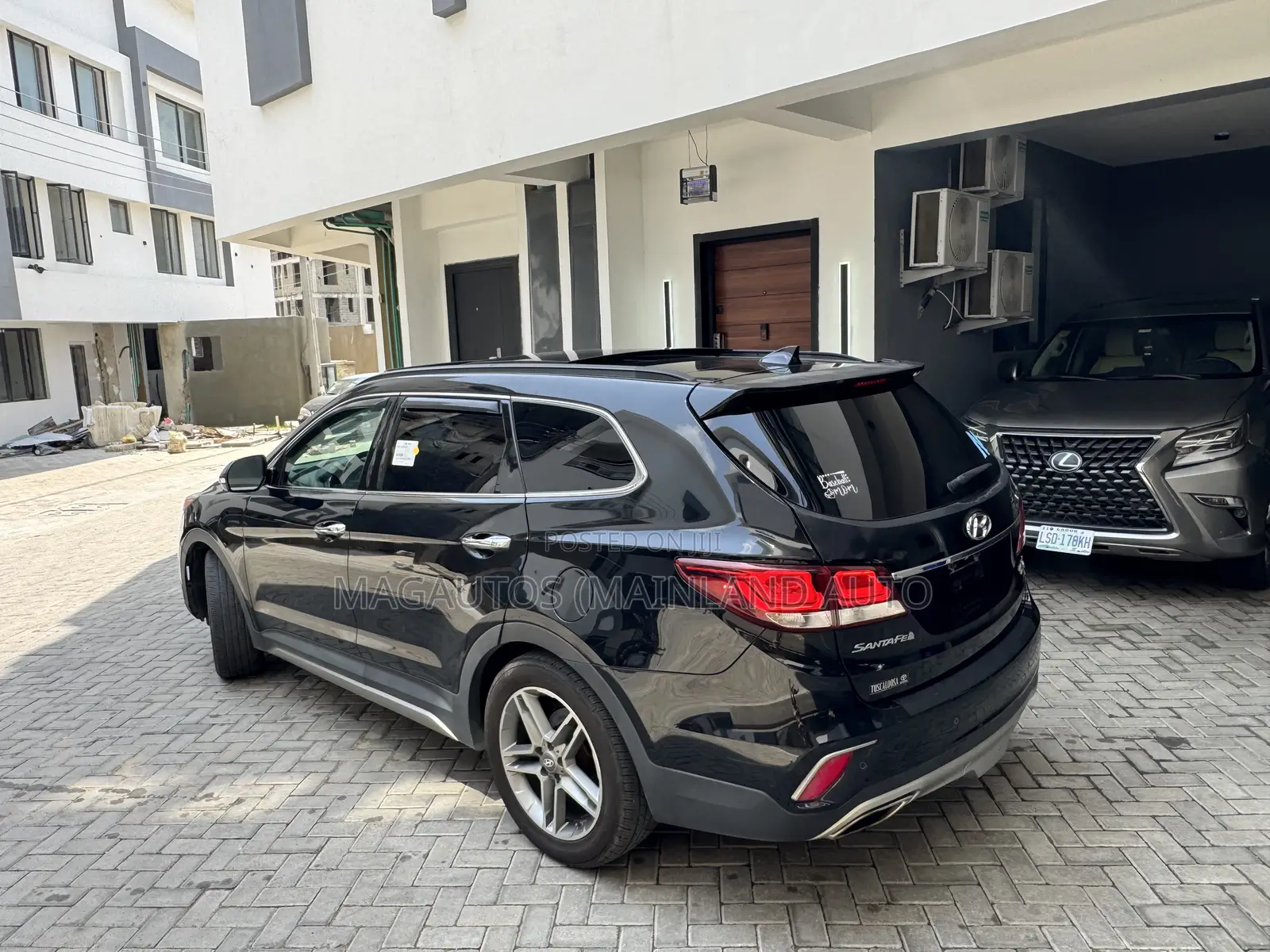 Hyundai Santa Fe Limited Ultimate AWD 2017 Black
