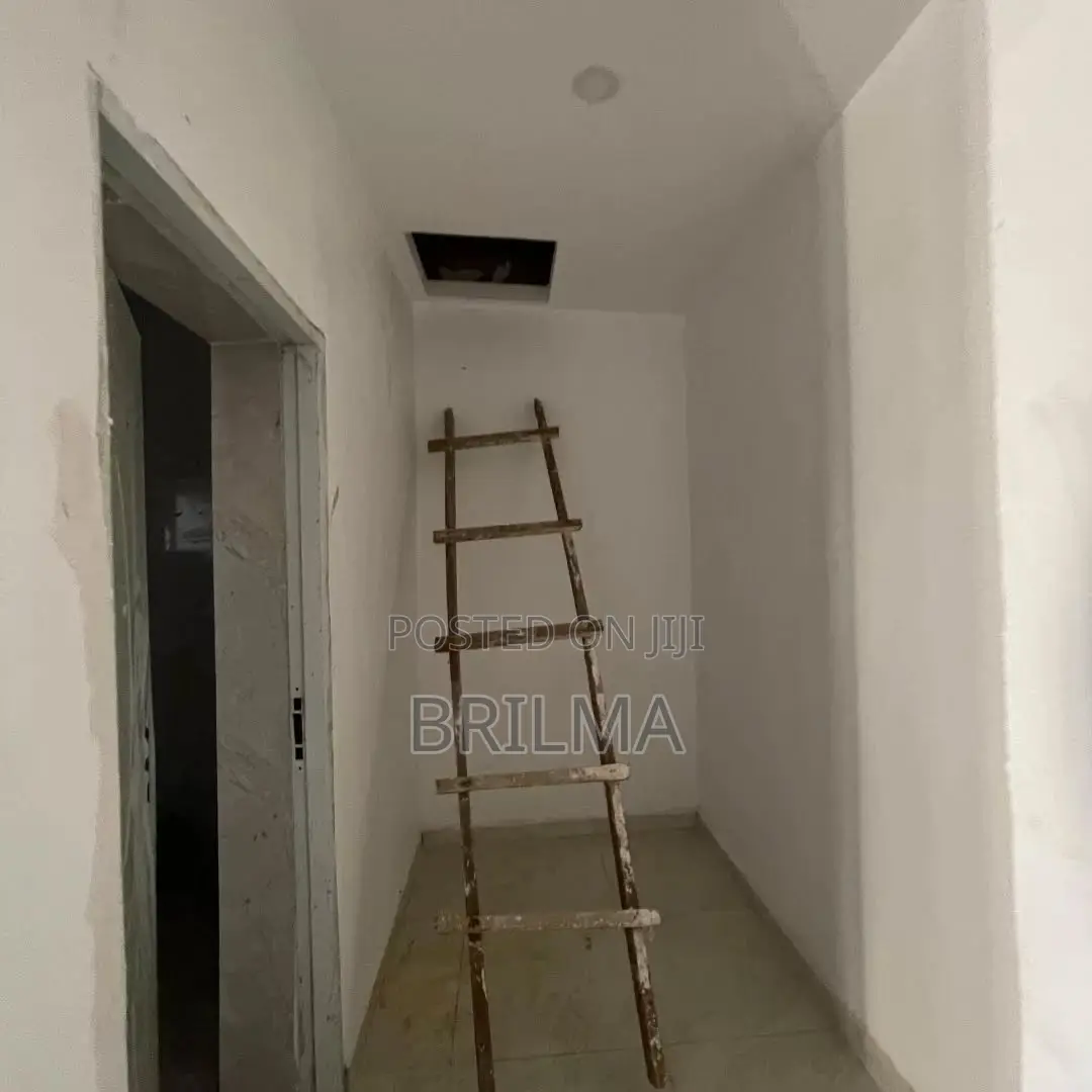 4bdrm Duplex in Jahi for sale