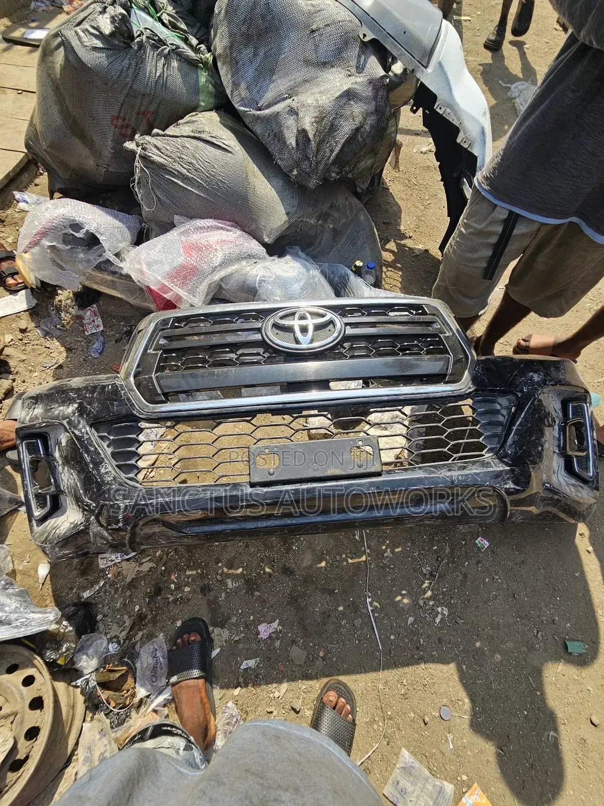 Front Bumper Toyota Hilux 2018