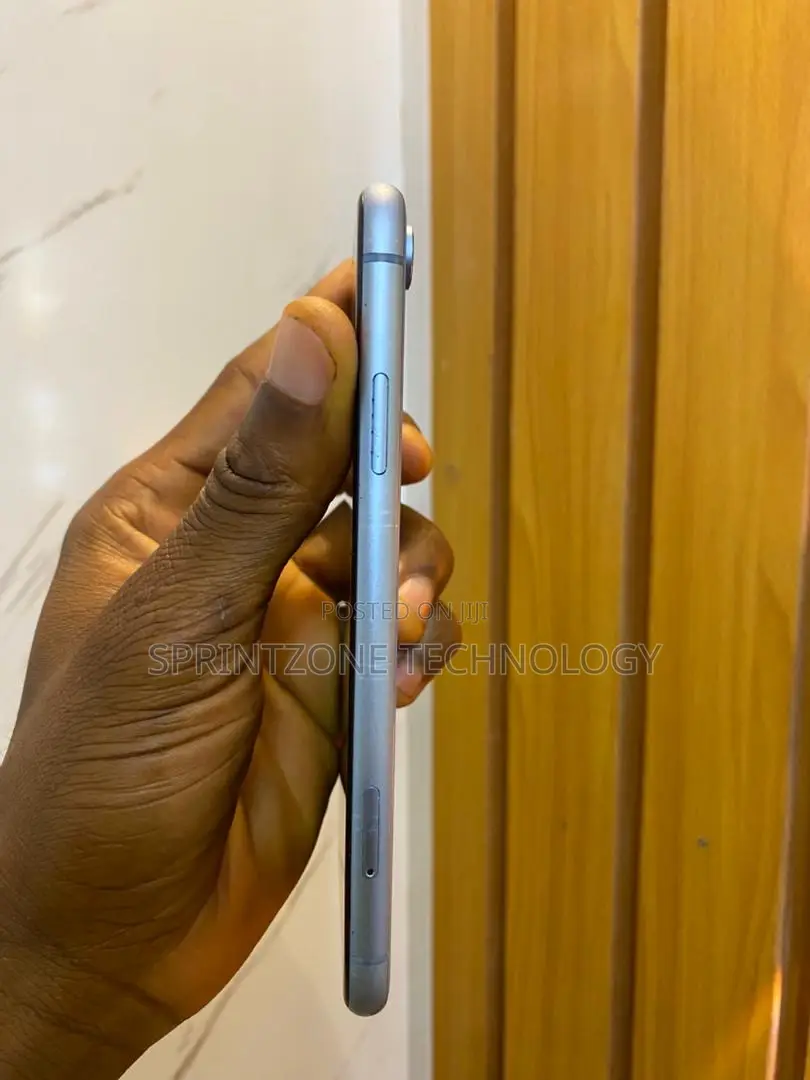 Apple iPhone XR 64 GB Blue