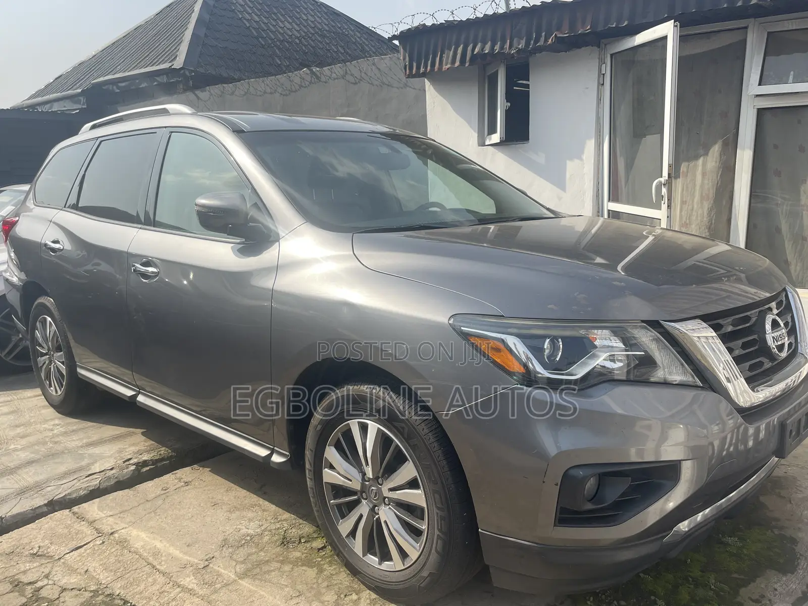 Nissan Pathfinder 2020 Gray