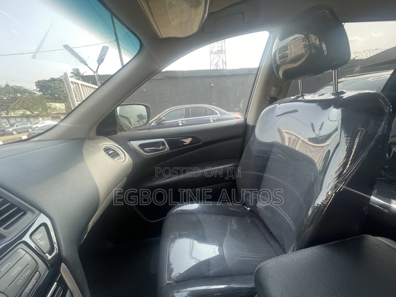 Nissan Pathfinder 2020 Gray