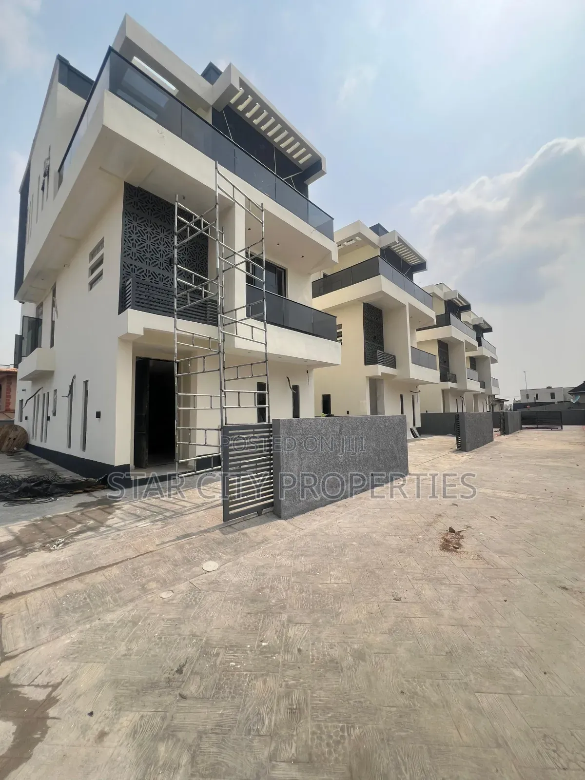 5bdrm Duplex in Omole Phase 1 for sale