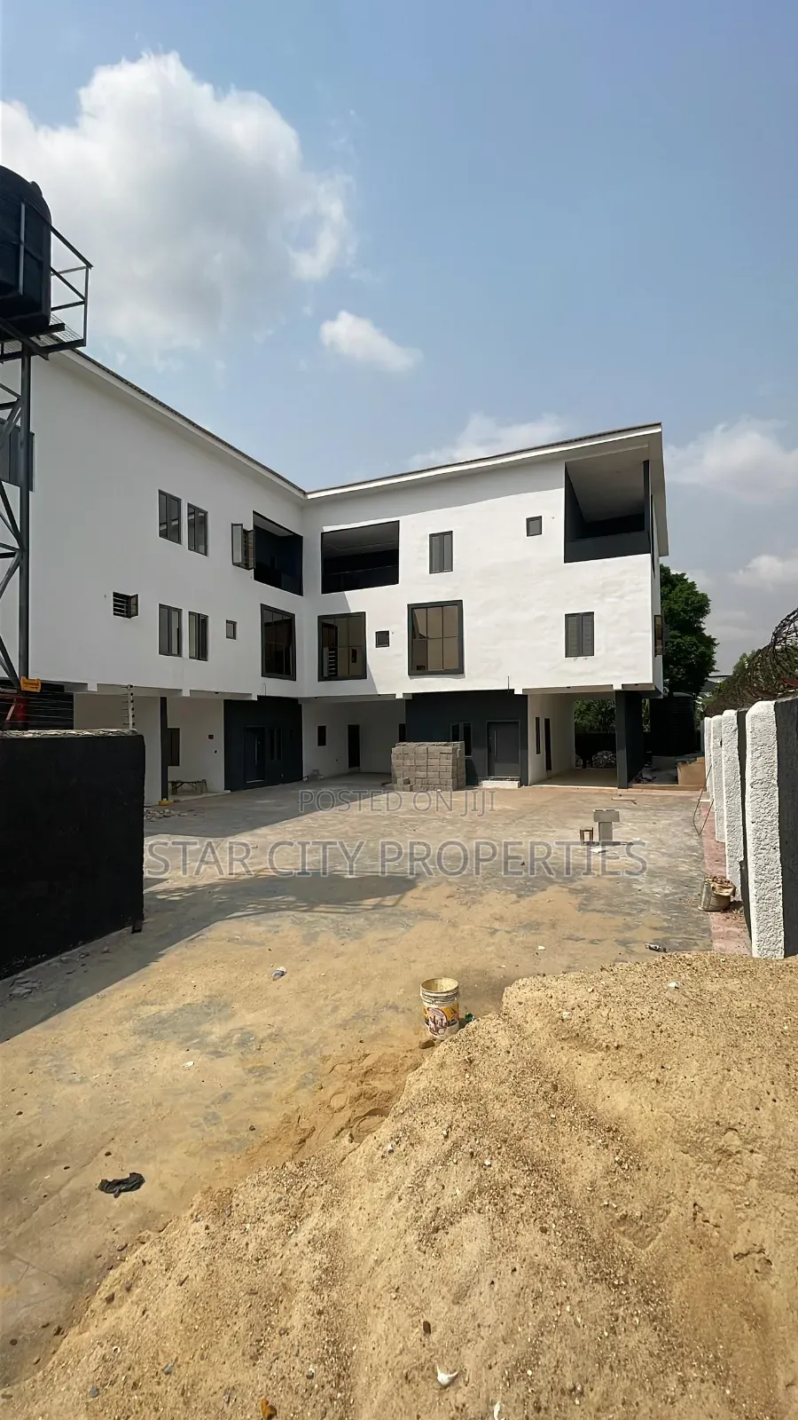 4bdrm House in Omole for sale
